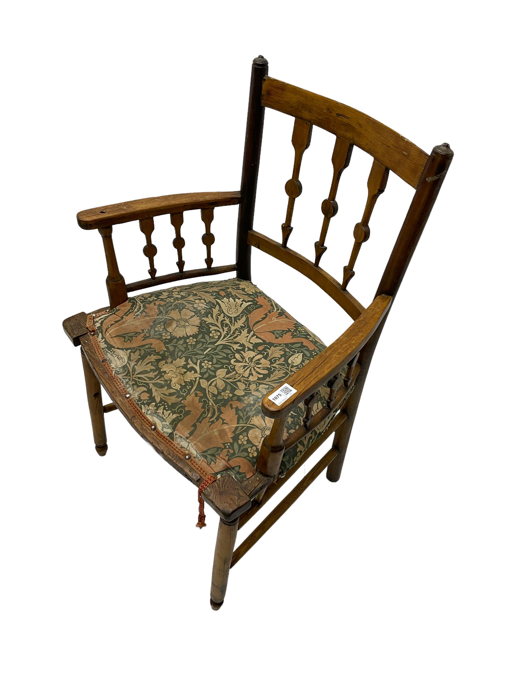 19th century ash and beech Sussex type elbow chair - Image 4 of 6