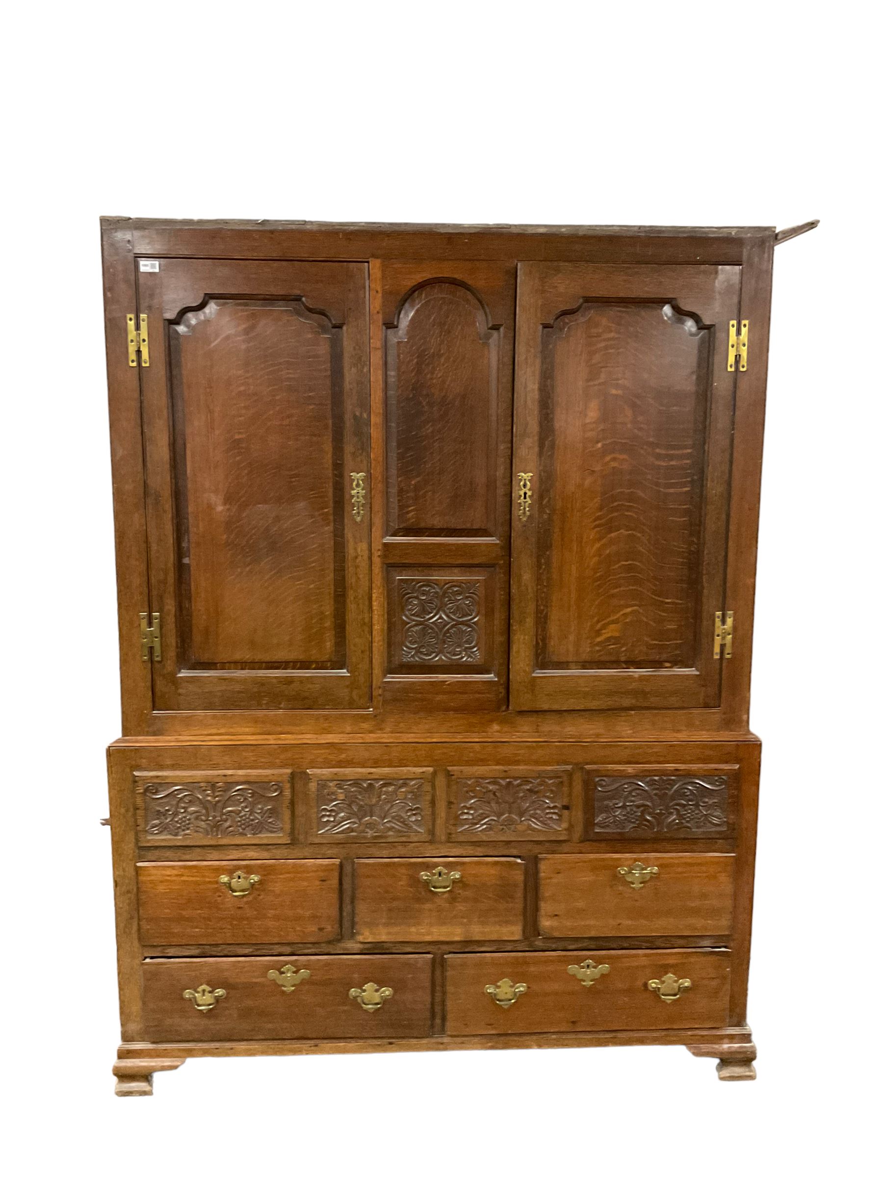 18th century oak housekeepers cupboard - Image 2 of 4