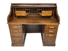 Early 20th century oak twin pedestal desk