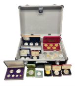 The Royal Mint United Kingdom 1977 silver proof two coin set
