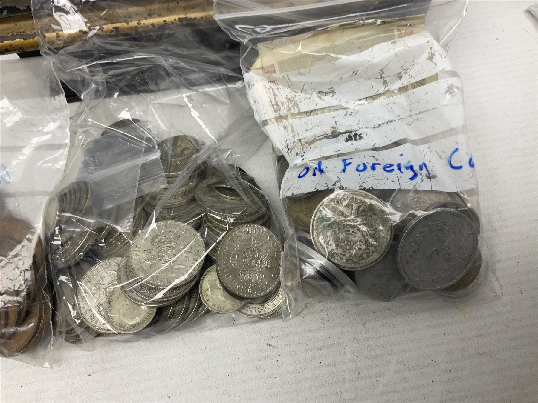 Coins including approximately 610 grams of Great British pre-1947 silver coins - Image 5 of 8