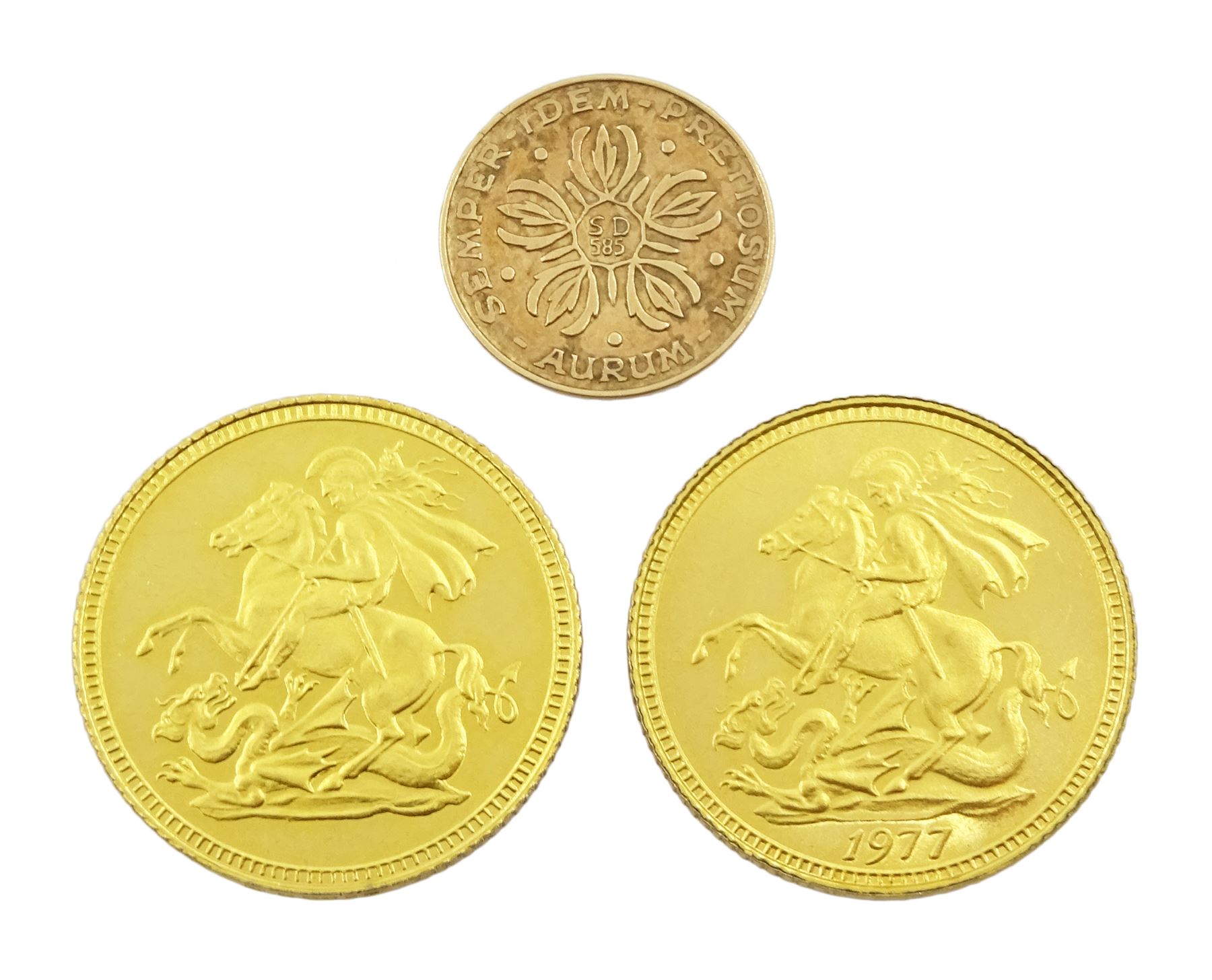 Two 9ct gold QEII medallions 'Anniversary of the Coronation' and 'Silver Jubilee' and a small 'Aurum - Image 2 of 2