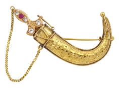 Early 20th century 20ct gold Middle Eastern Jambiya dagger brooch