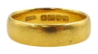 22ct gold wedding band