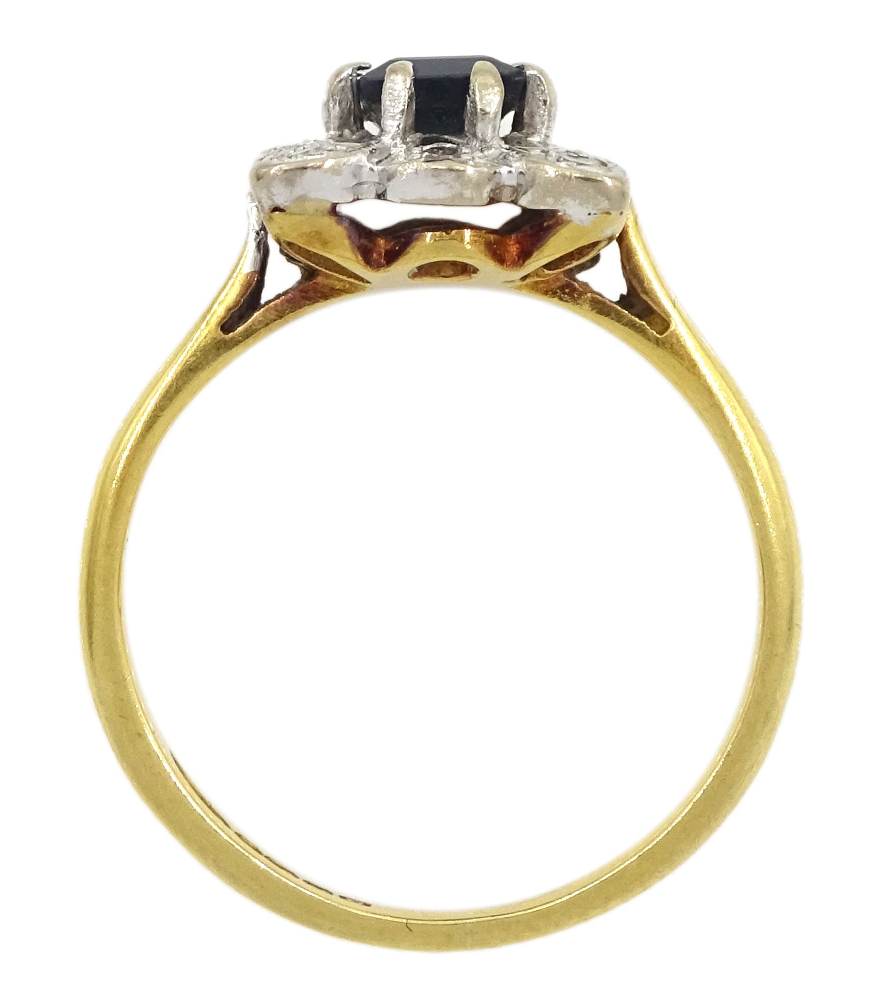 18ct gold princess cut sapphire and round brilliant cut diamond cluster ring - Image 4 of 4