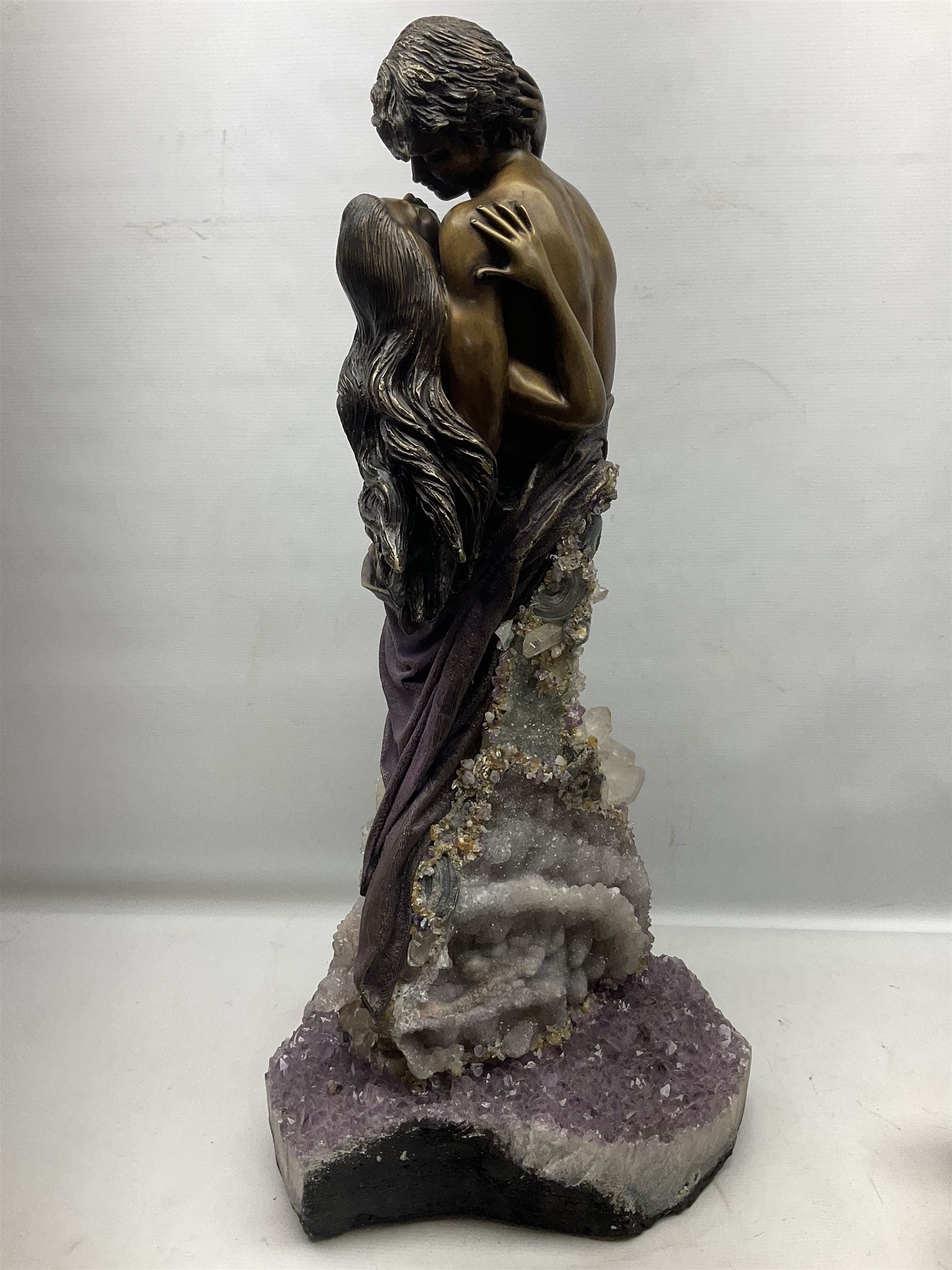 Bronze and amethyst sculpture 'Passion' - Bild 12 aus 30