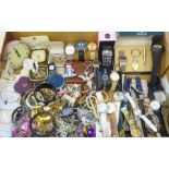 Assorted items including costume jewellery