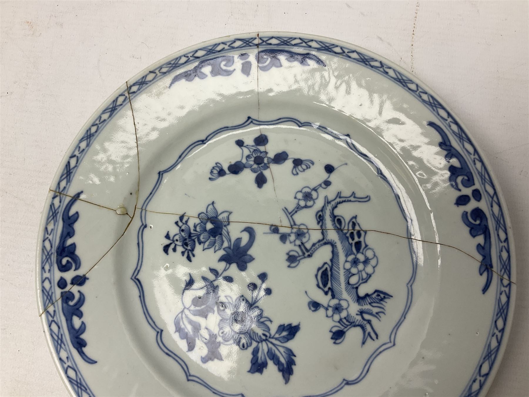 Set of four 18th century Chinese export blue and white porcelain plates with painted foliate decorat - Image 6 of 14