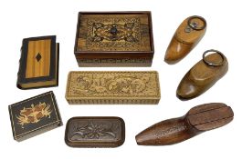 19th century snuff box in the form of a shoe with inlaid pinhead decoration