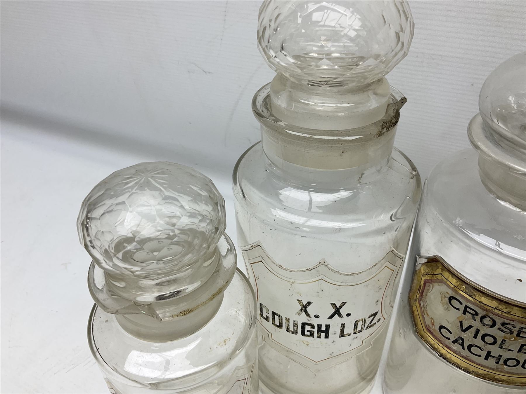 Four large late 19th/early 20th century apothecary jars - Image 2 of 9