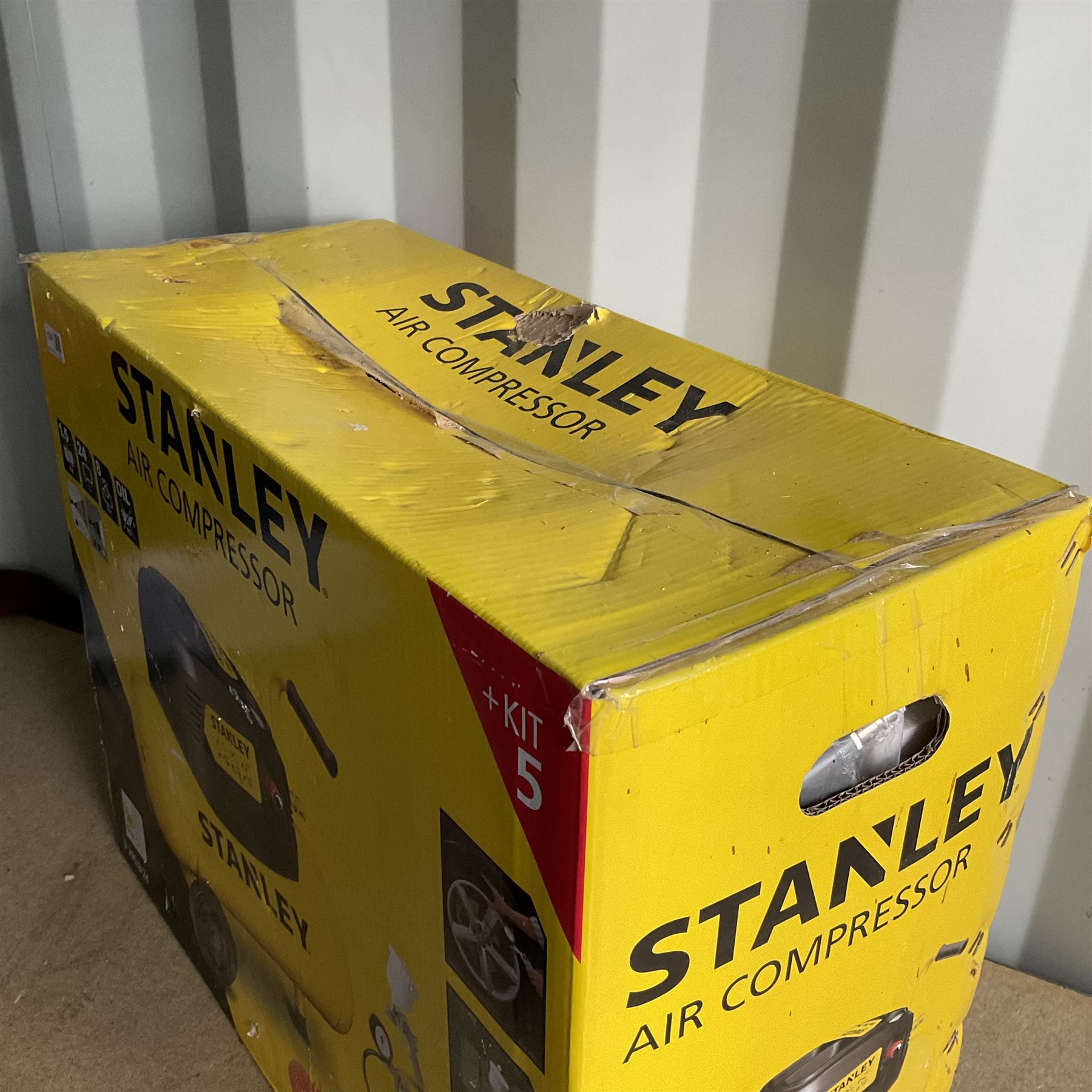 Stanley Air compressor kit (unopened) and Scheppach dust extractor - Image 2 of 5