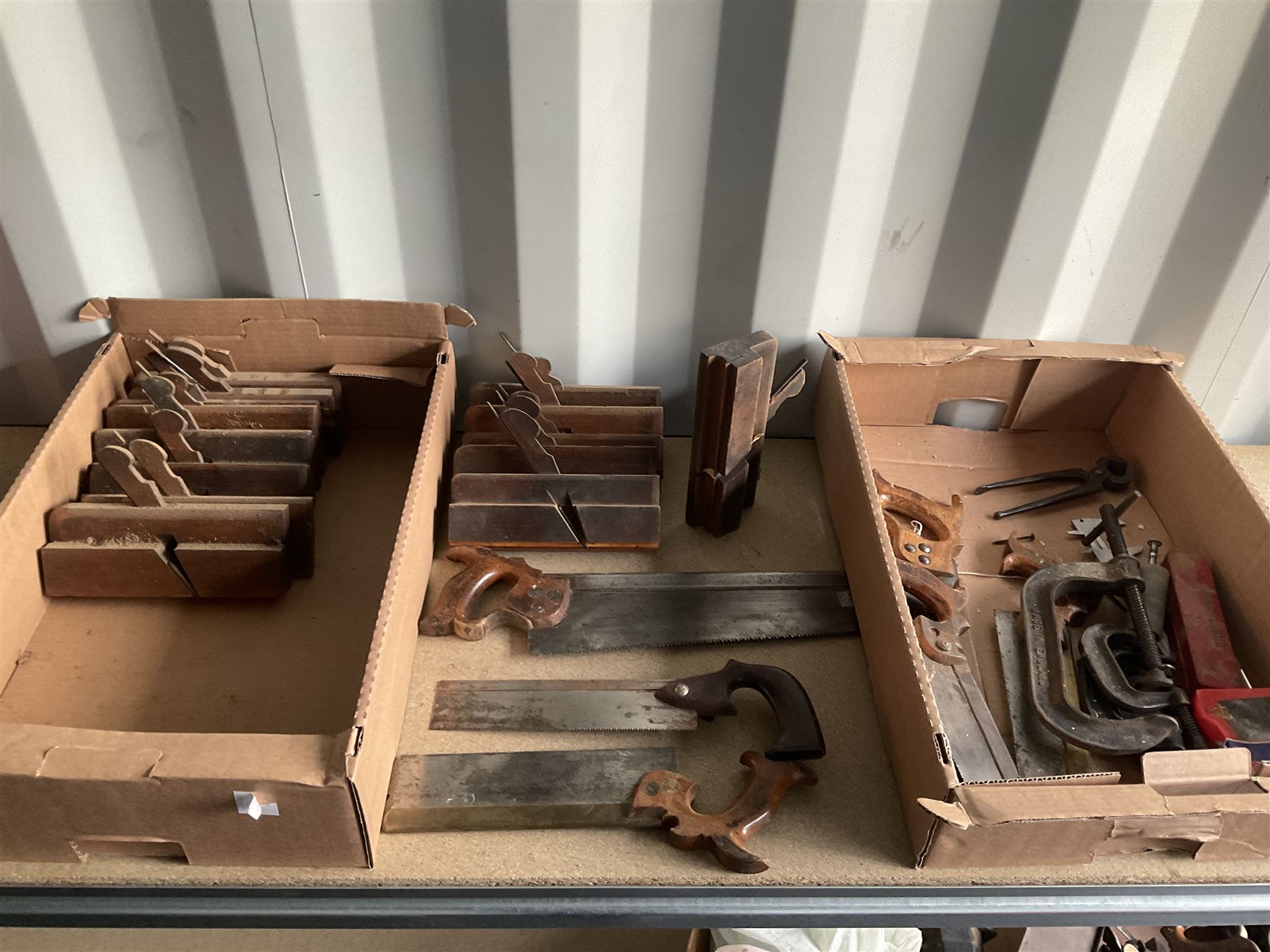 Quantity of carpenters moulding planes