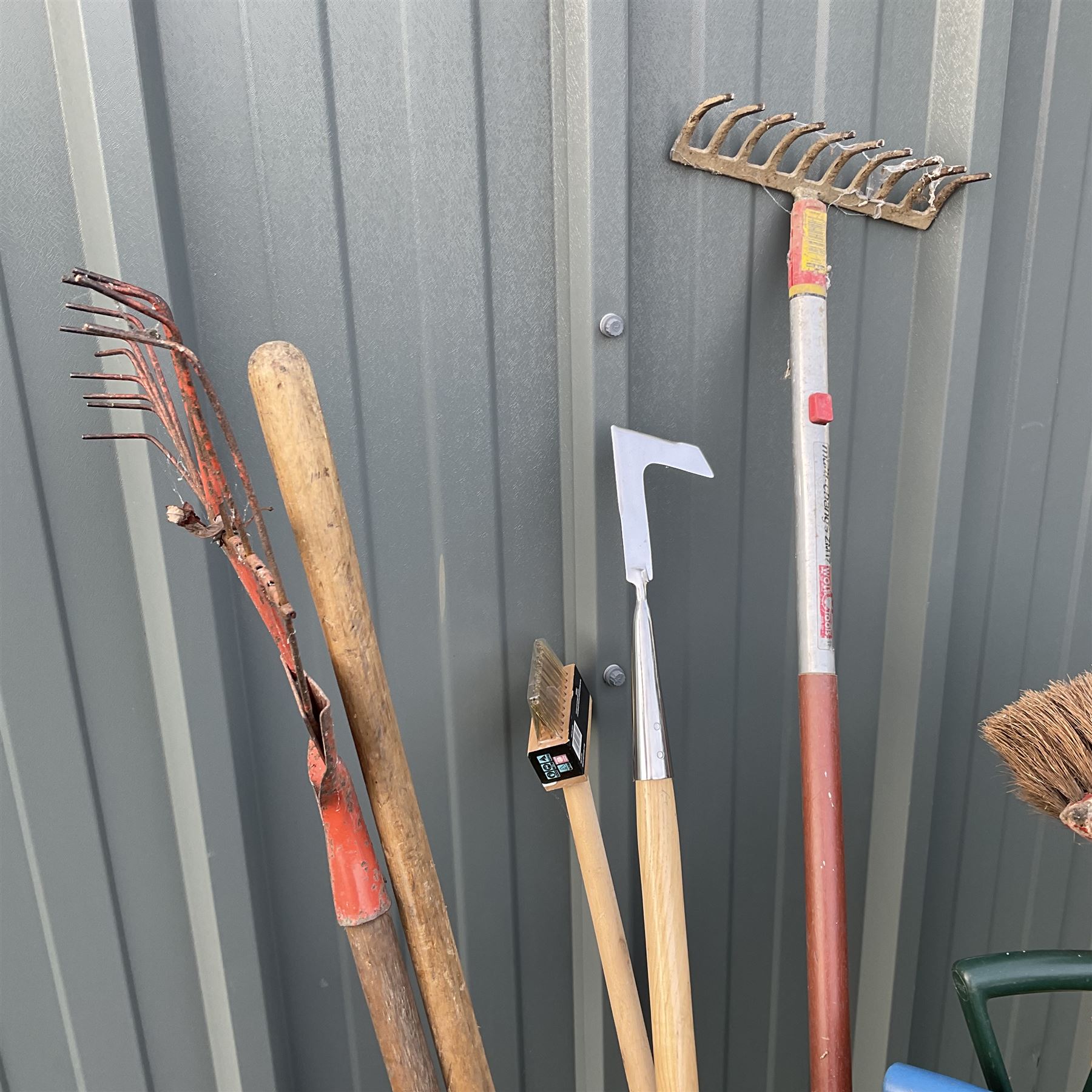 Selection of garden tools - Image 3 of 5