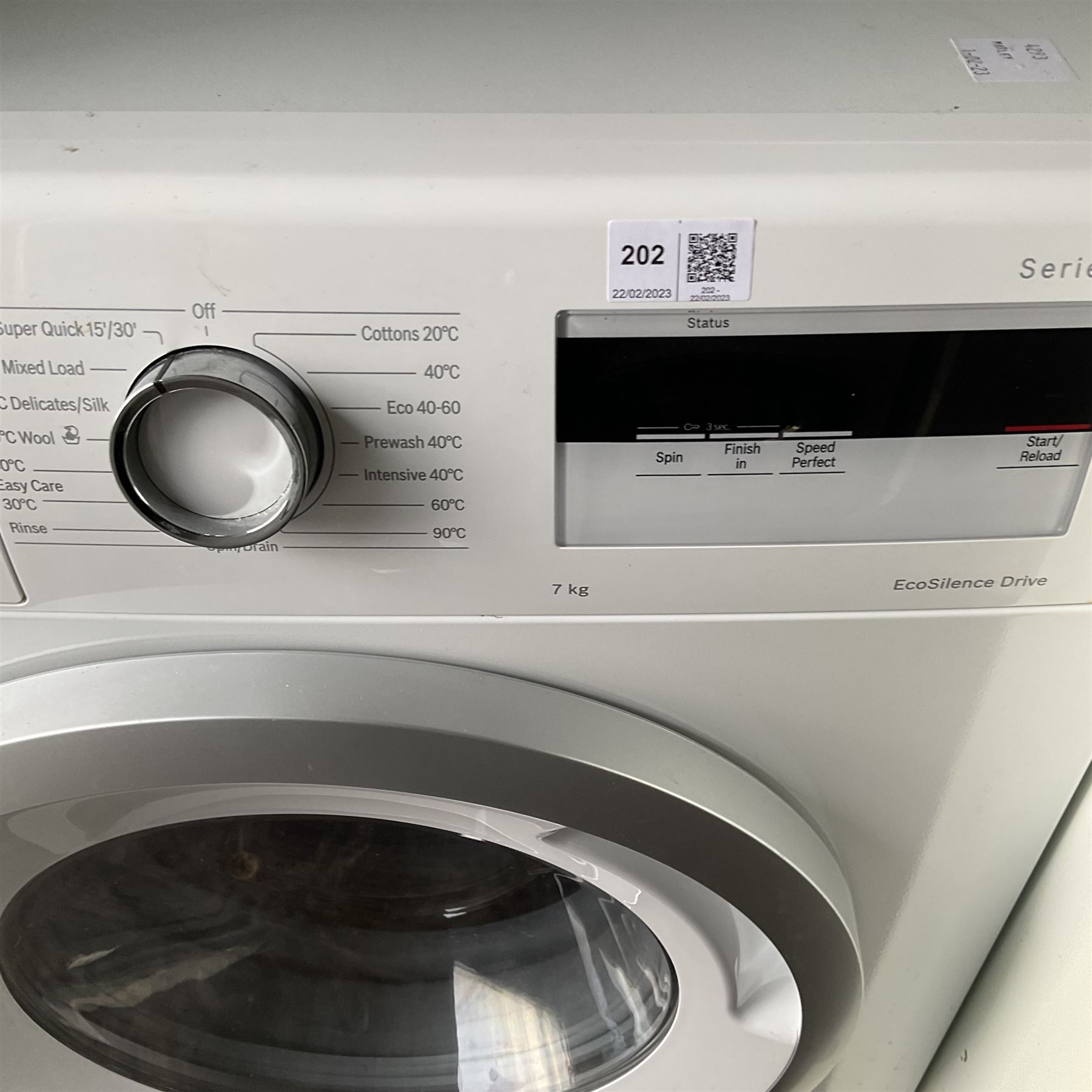 Bosch Serie 4 EcoSilence Drive 7kg washing machine - Image 4 of 4