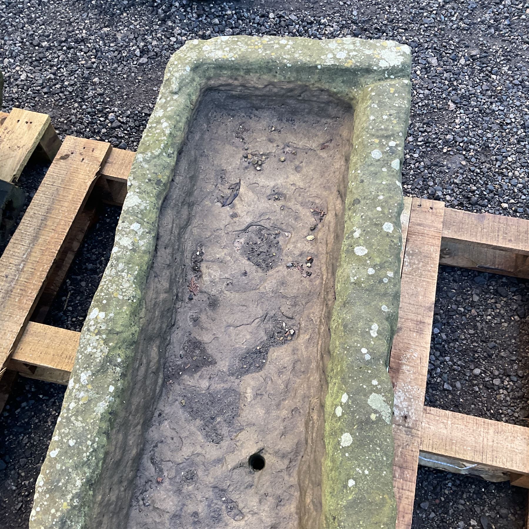 19th century rectangular shallow stone trough - Image 3 of 4