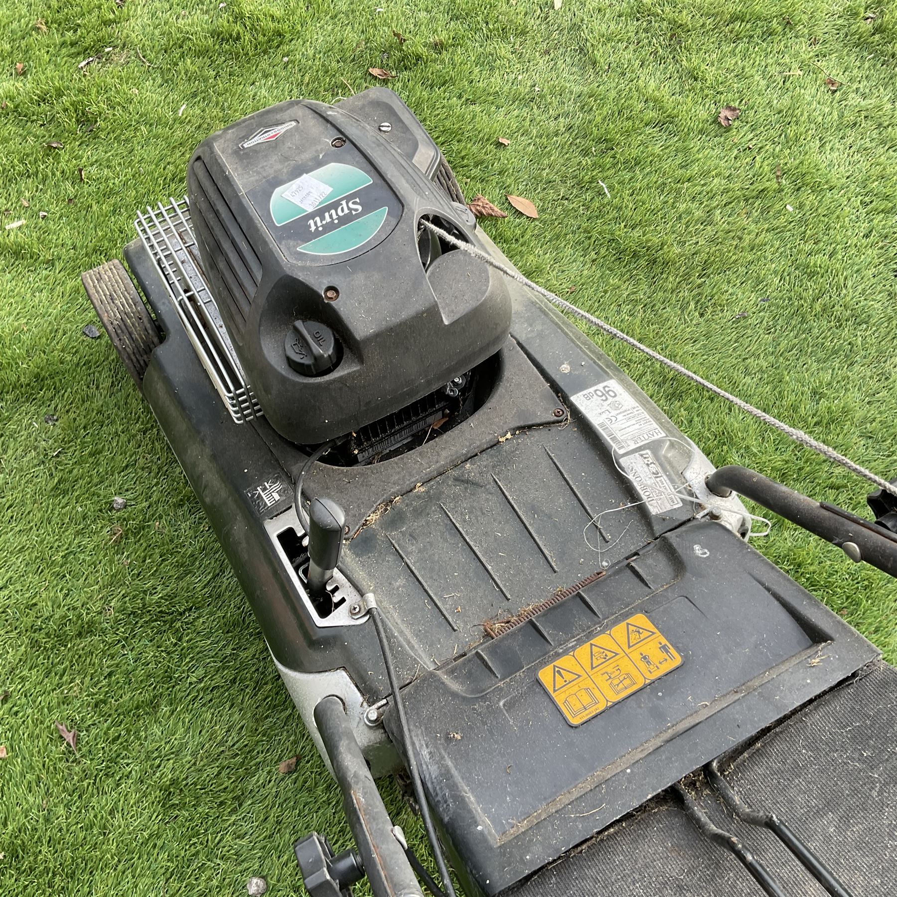 Hayter Spirit 41 petrol lawnmower - Image 4 of 5