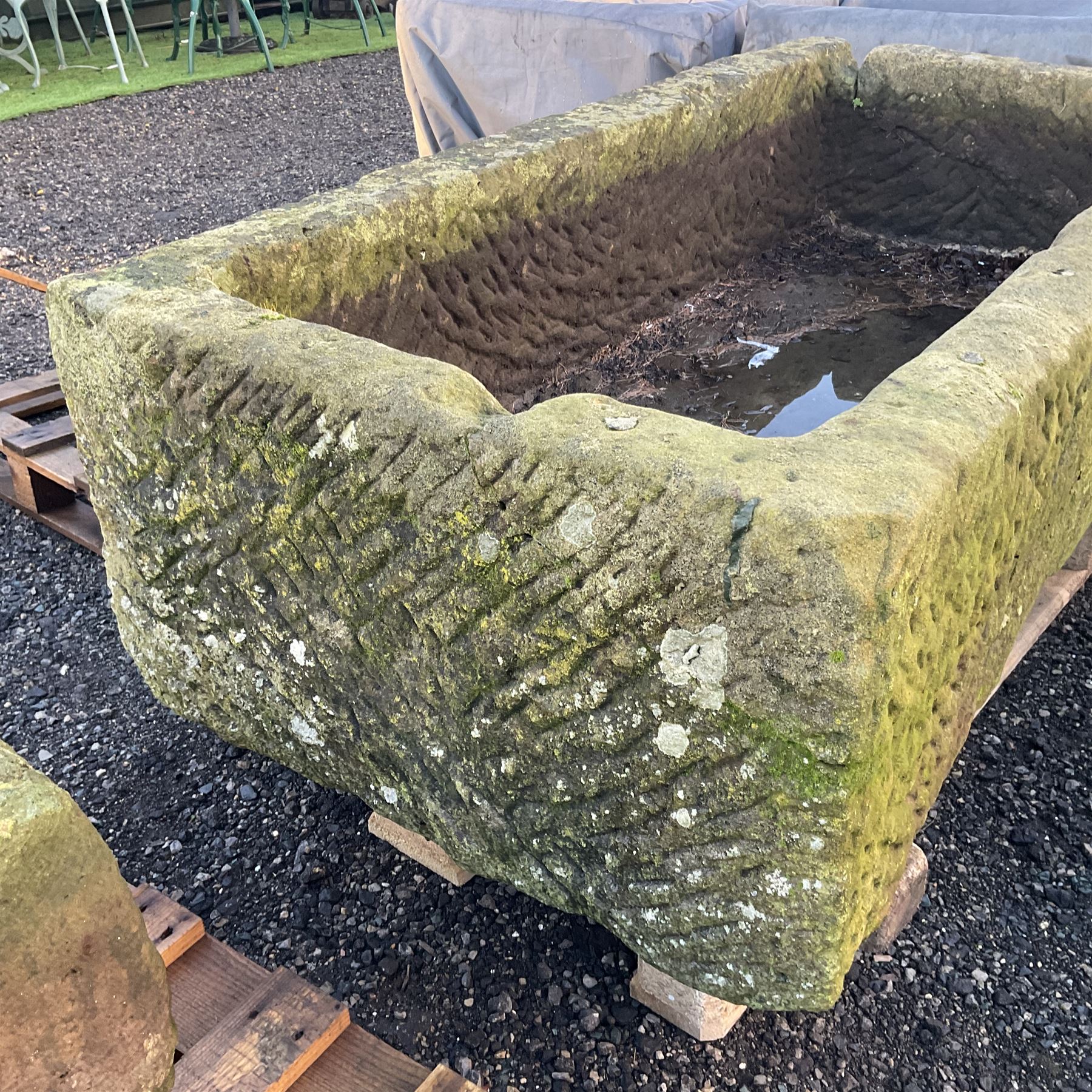 19th century large rectangular carved stone trough - Image 5 of 6