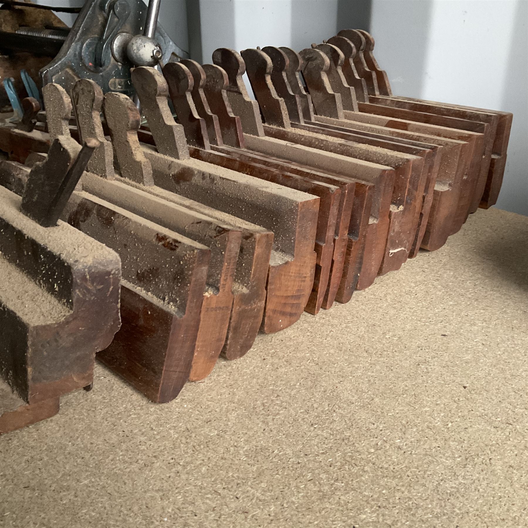 Quantity of vintage moulding planes - Image 2 of 5