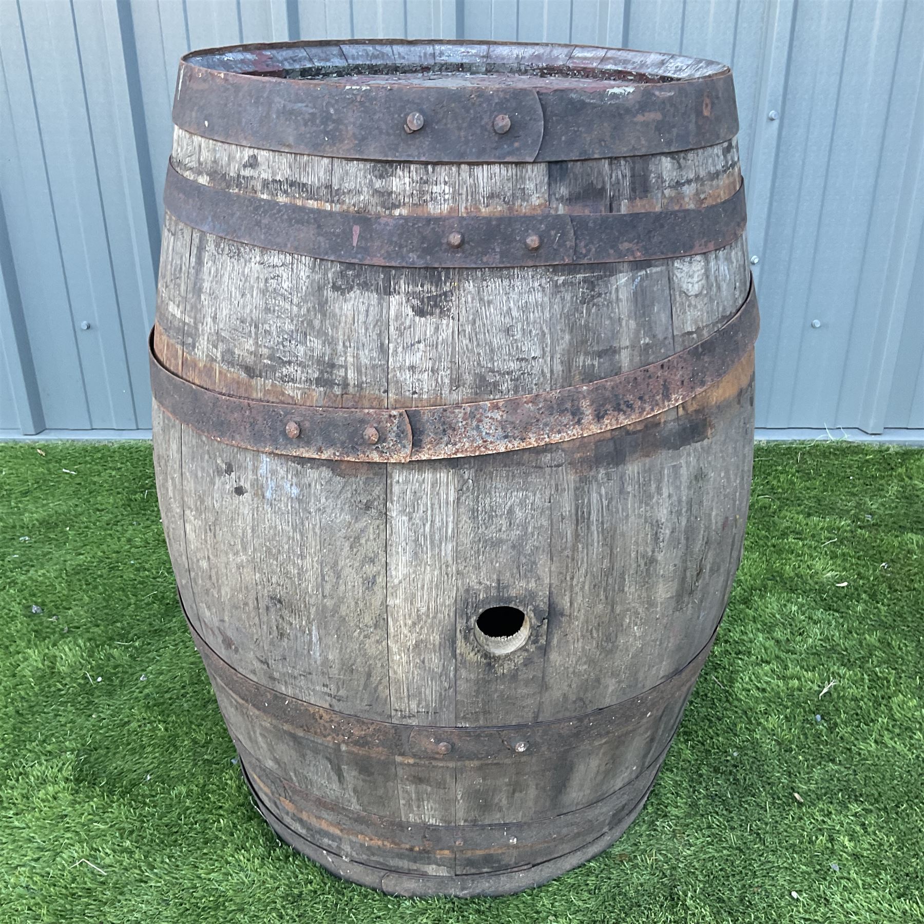 Two metal bound Whiskey barrels - THIS LOT IS TO BE COLLECTED BY APPOINTMENT FROM DUGGLEBY STORAGE - Image 4 of 5