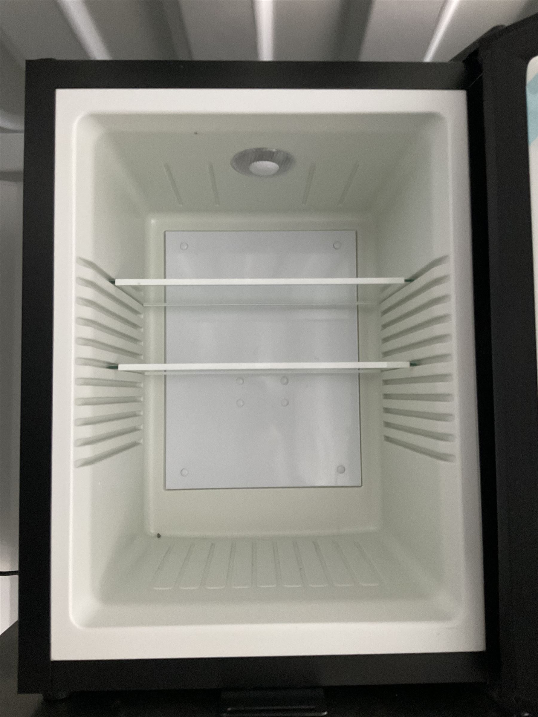 BARCOOL Mini-fridge - Image 2 of 3