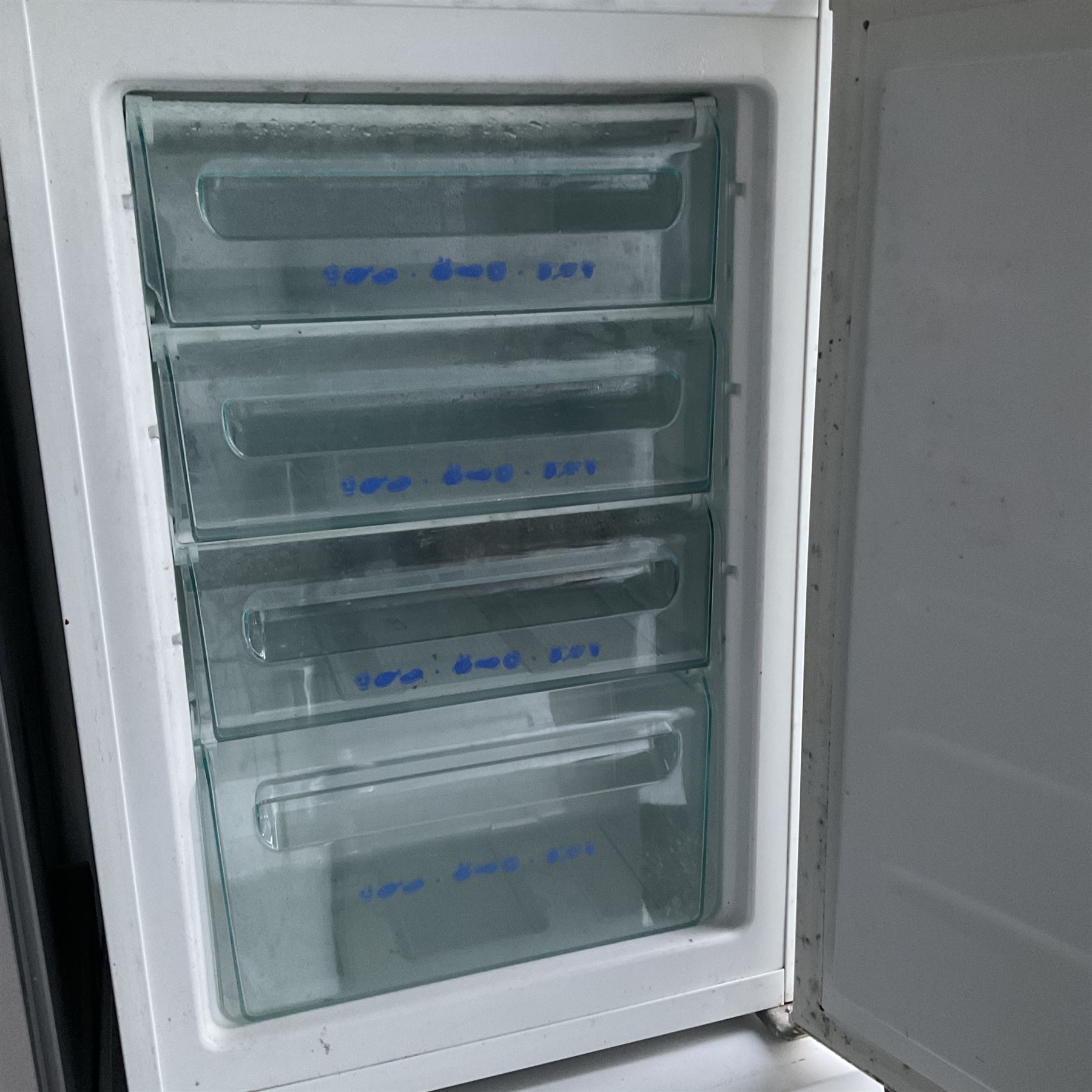 Frigidaire FVE3803B four drawer freezer - Image 3 of 3