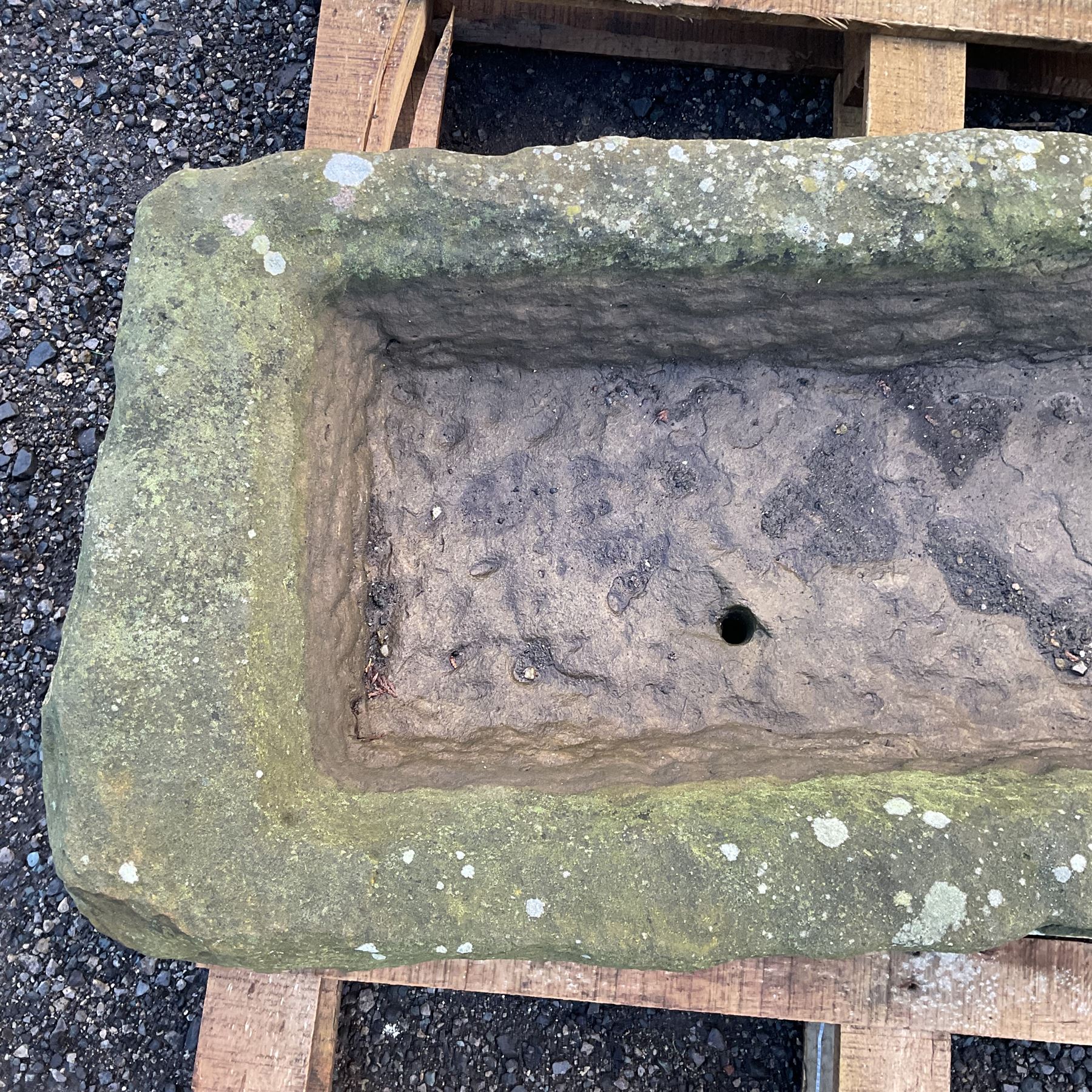 19th century rectangular shallow stone trough - Image 2 of 4