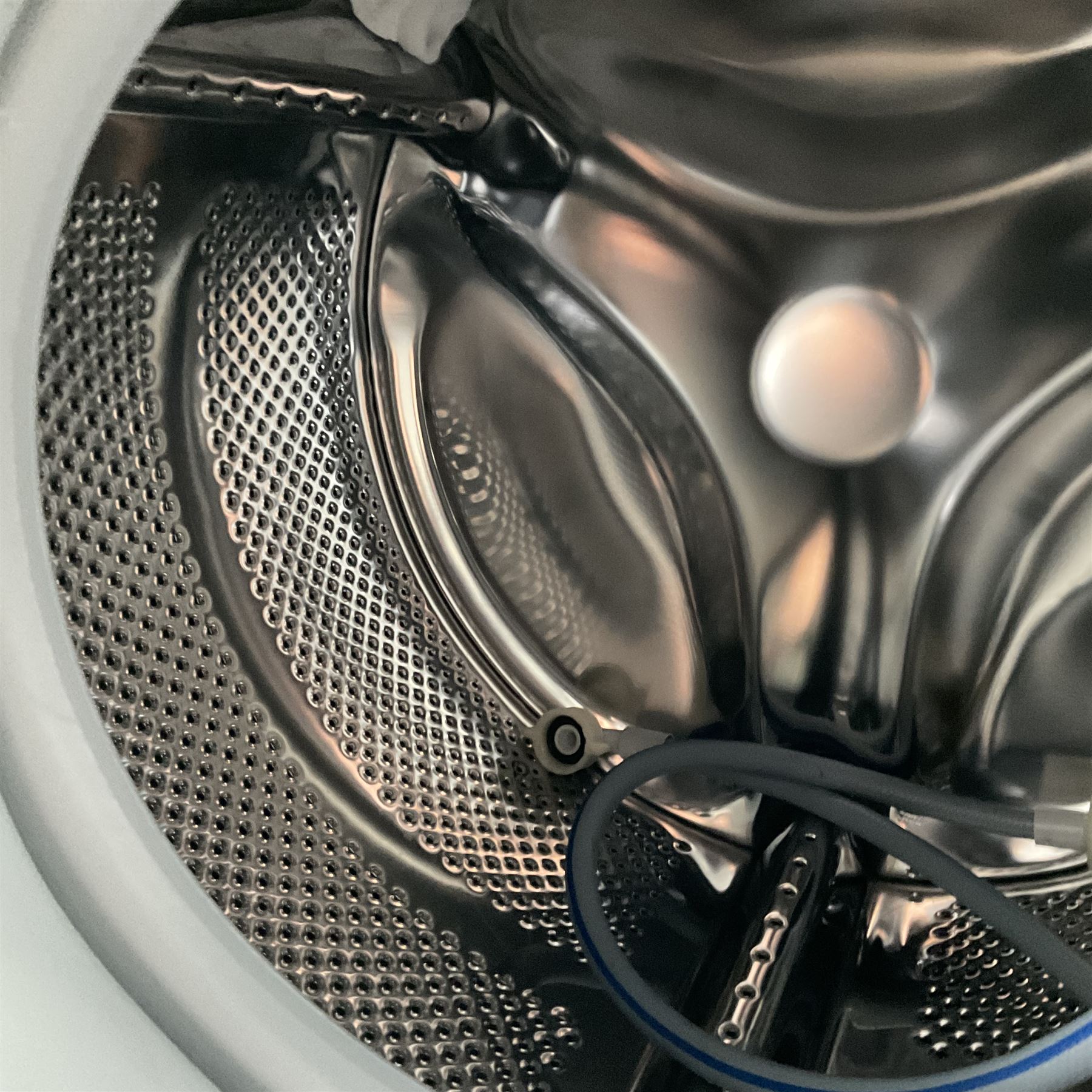 Bosch Serie 4 EcoSilence Drive 7kg washing machine - Image 2 of 4