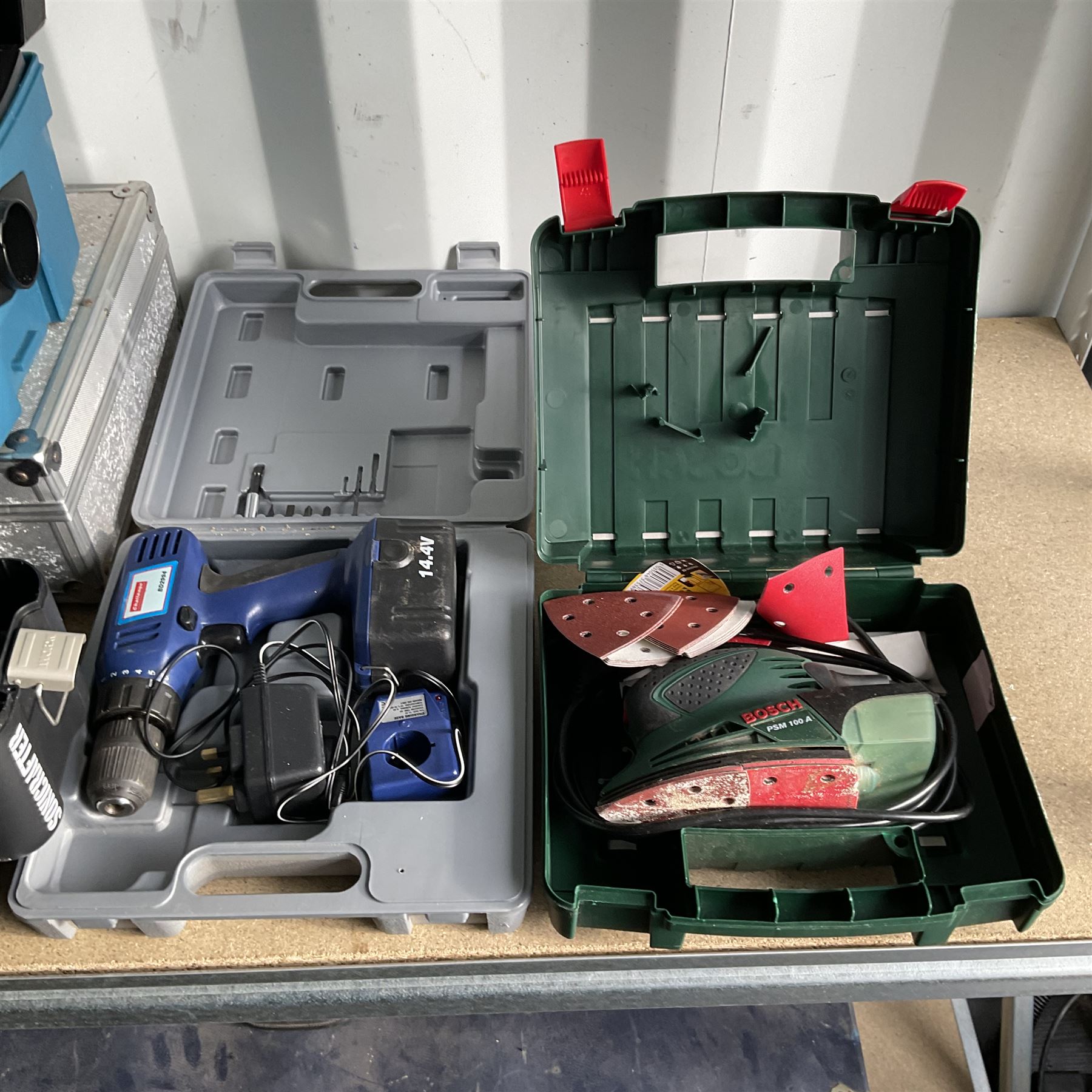 Selection of electrical and other tools such as Bosch multi sander - Image 3 of 5