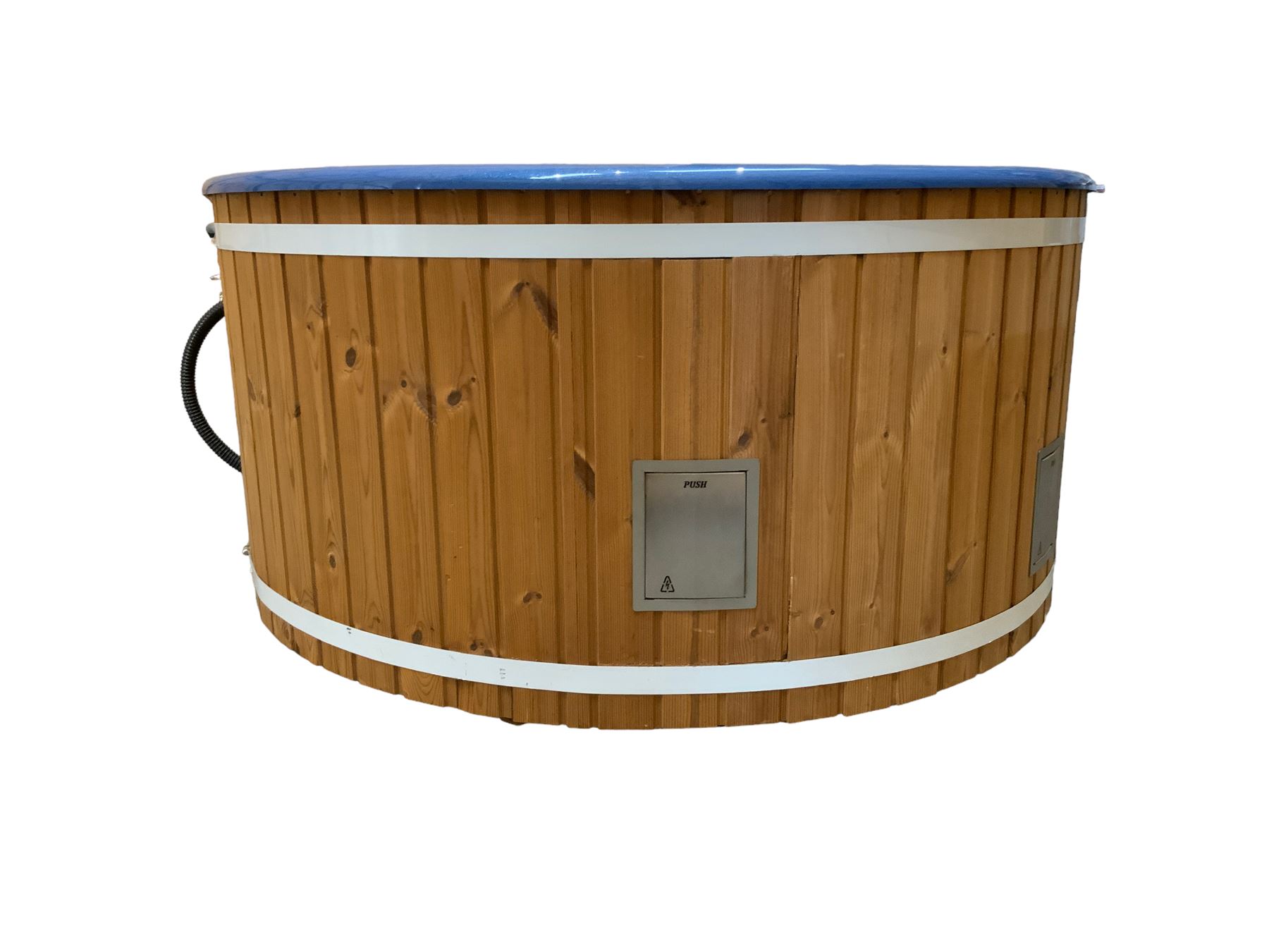 Deluxe - fibreglass circular hot tub with cover - Image 7 of 12