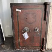 Lumby Son & Wood Victorian cast iron safe