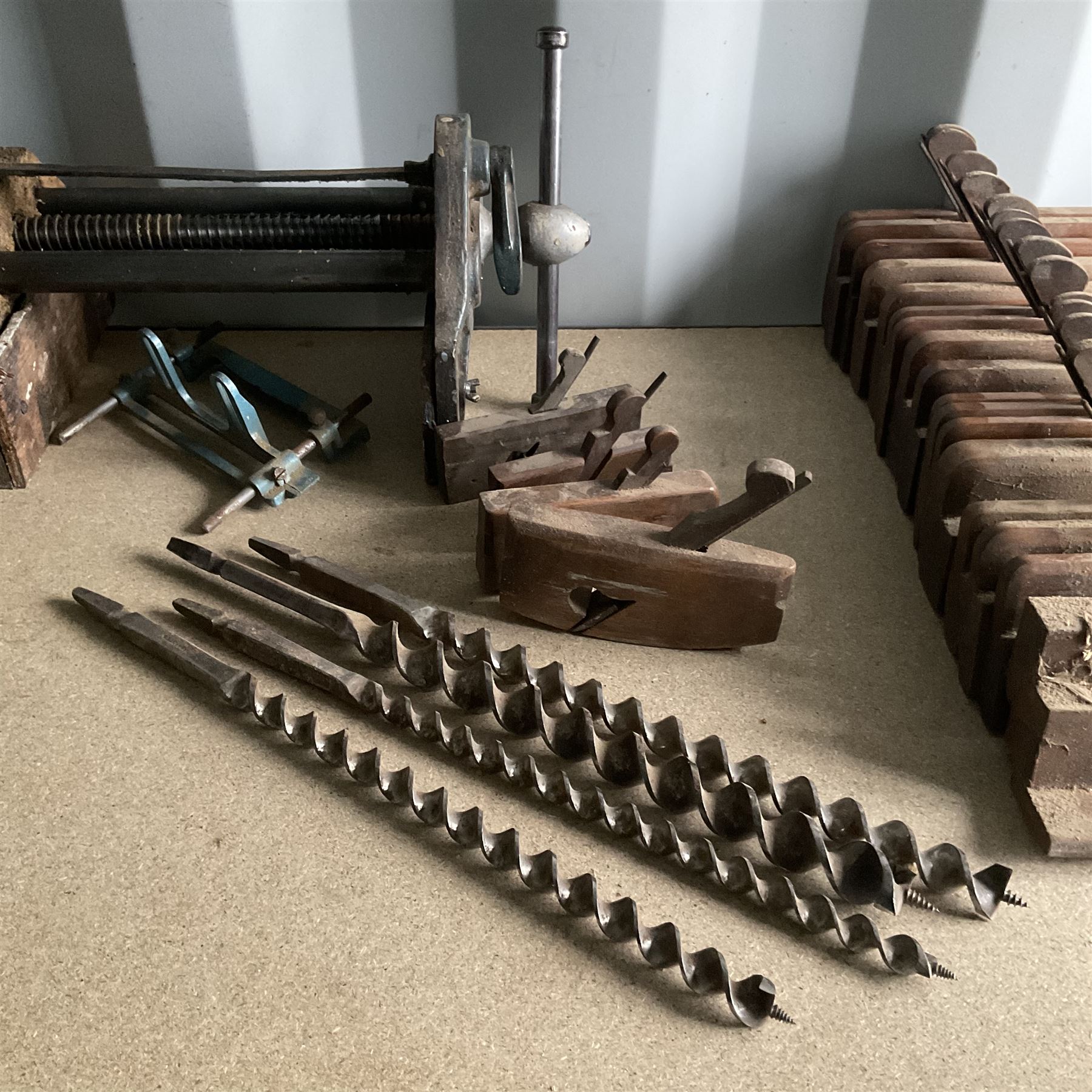 Quantity of vintage moulding planes - Image 3 of 5