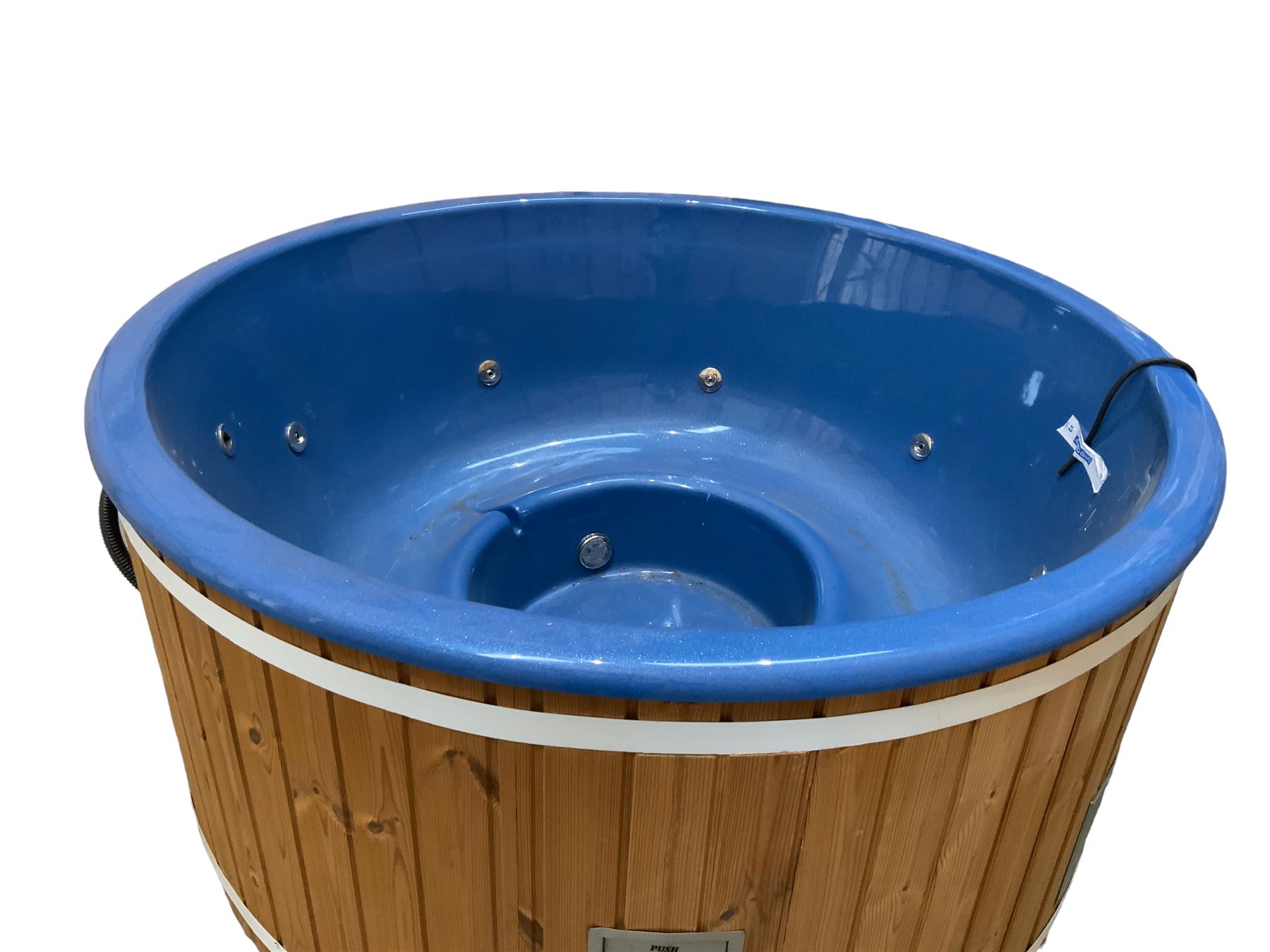 Deluxe - fibreglass circular hot tub with cover - Image 8 of 12