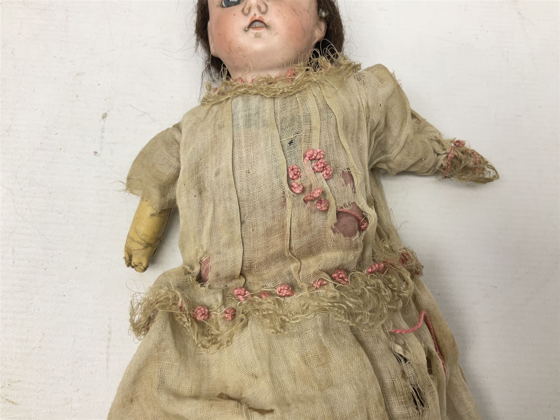 Cuno & Otto Dressel bisque shoulder head doll - Image 3 of 7