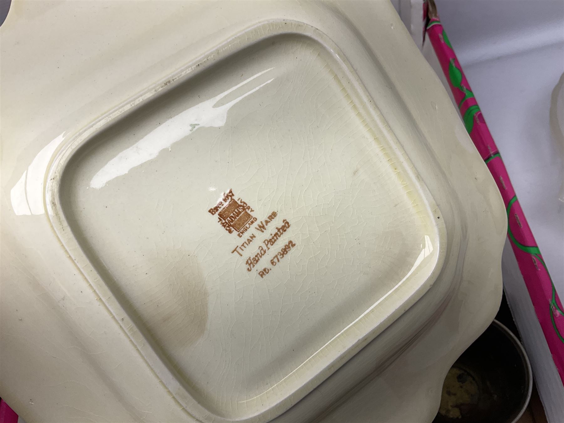 Crown Ducal tea and dinner wares reg 784158 - Image 7 of 11