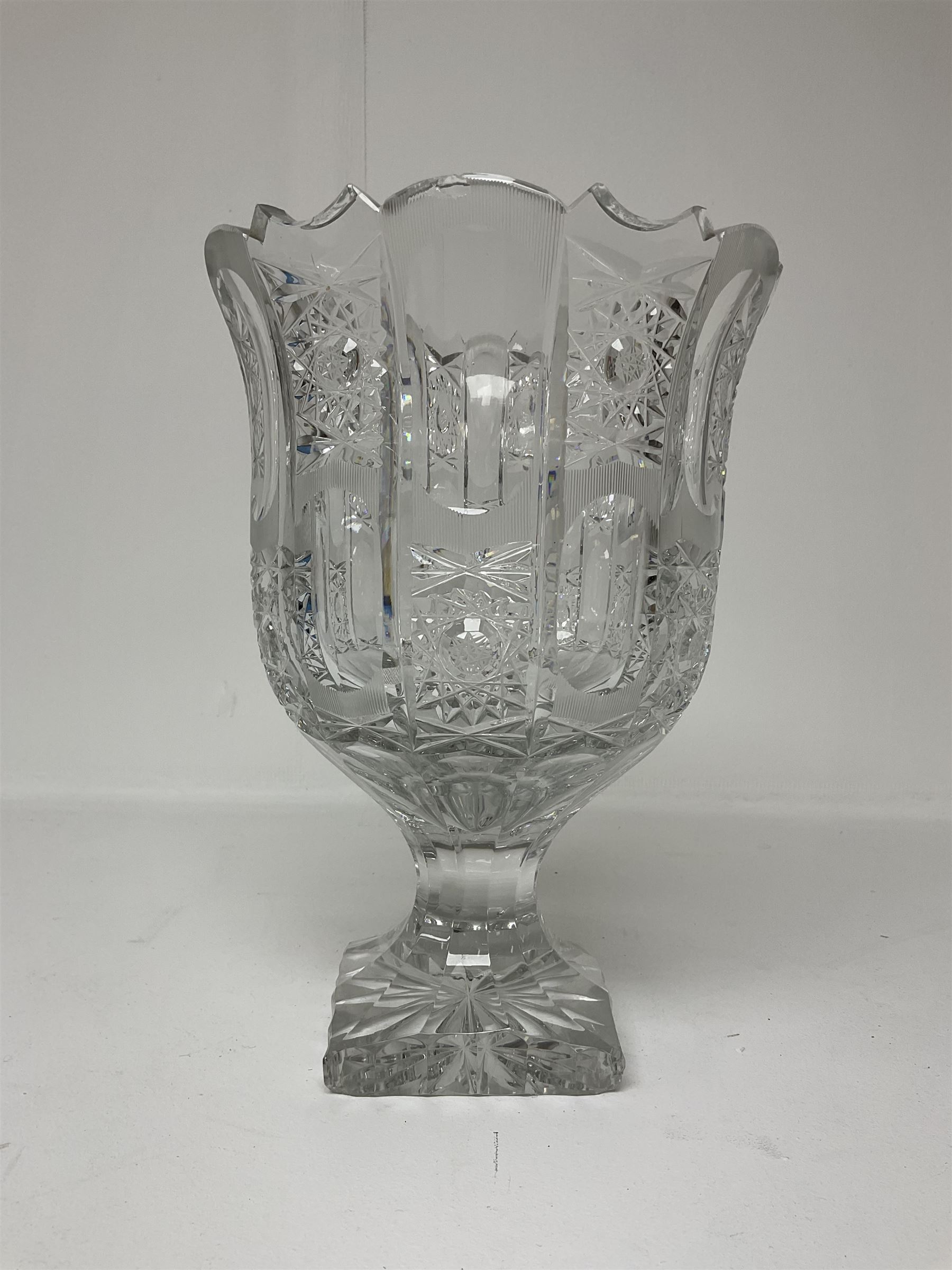 Heavy cut glass vase - Image 2 of 5