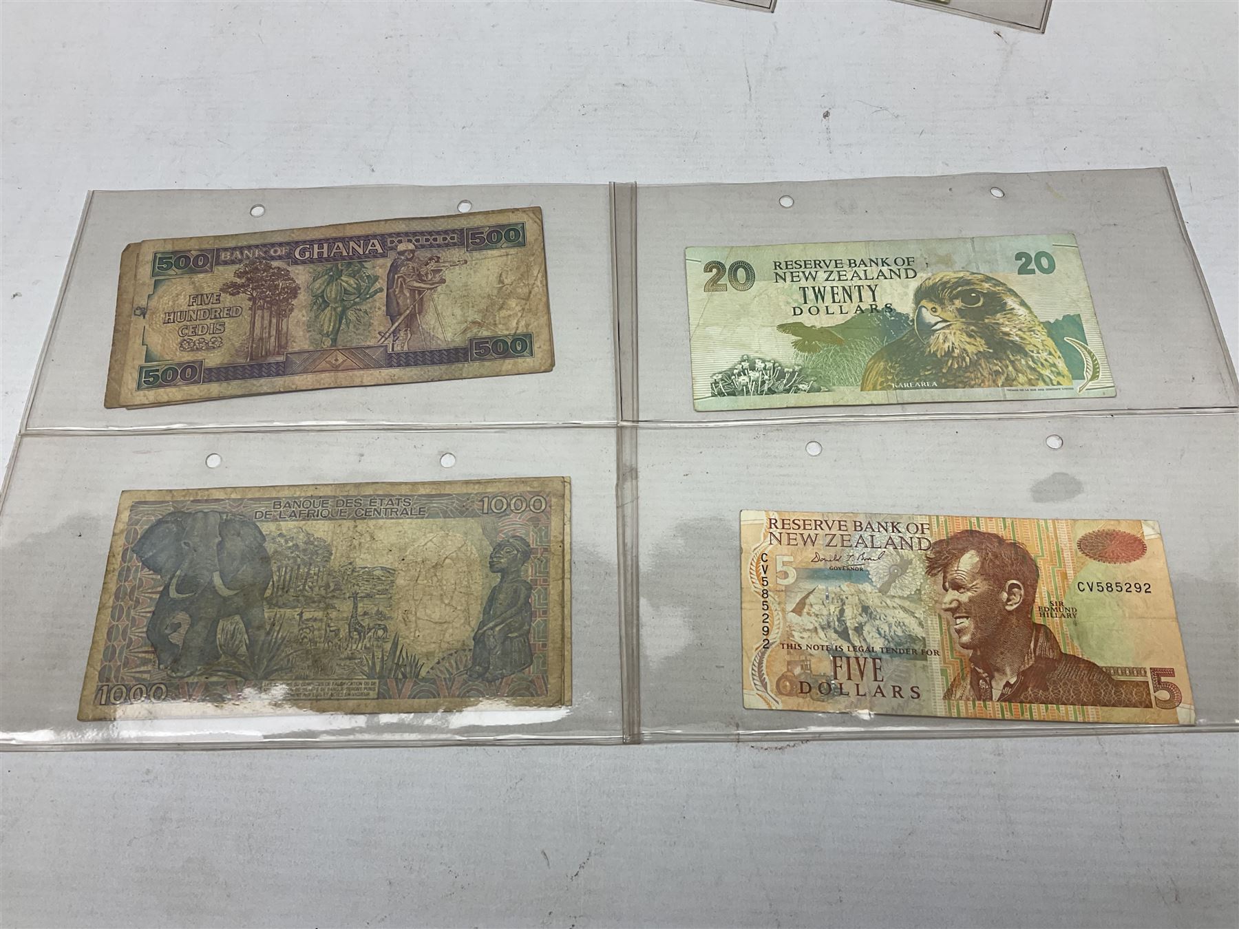 Banknotes - Image 9 of 17