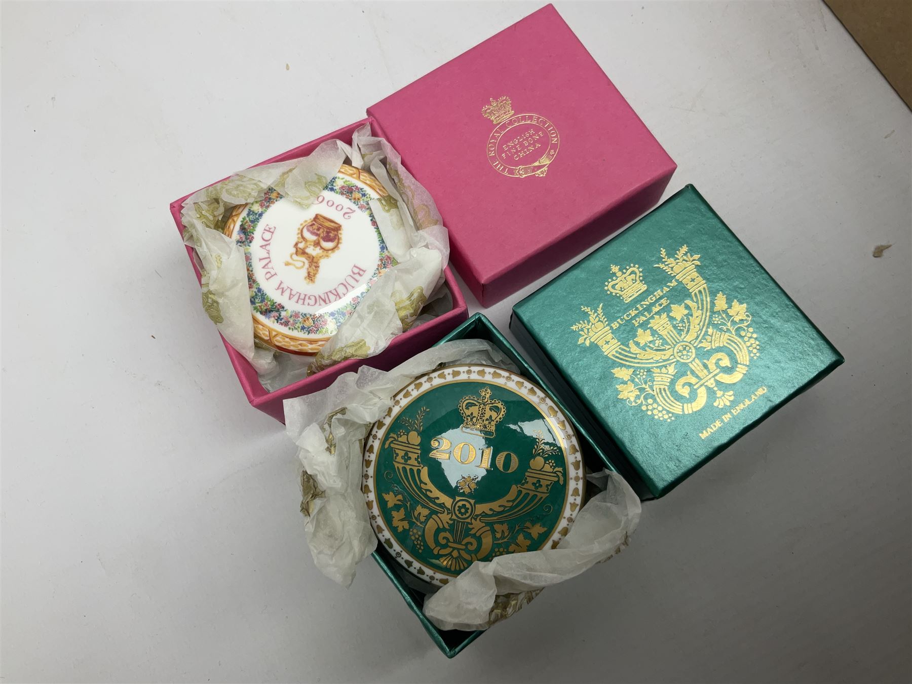 Collection of boxed Royal Collection lidded trinket boxes - Image 8 of 8