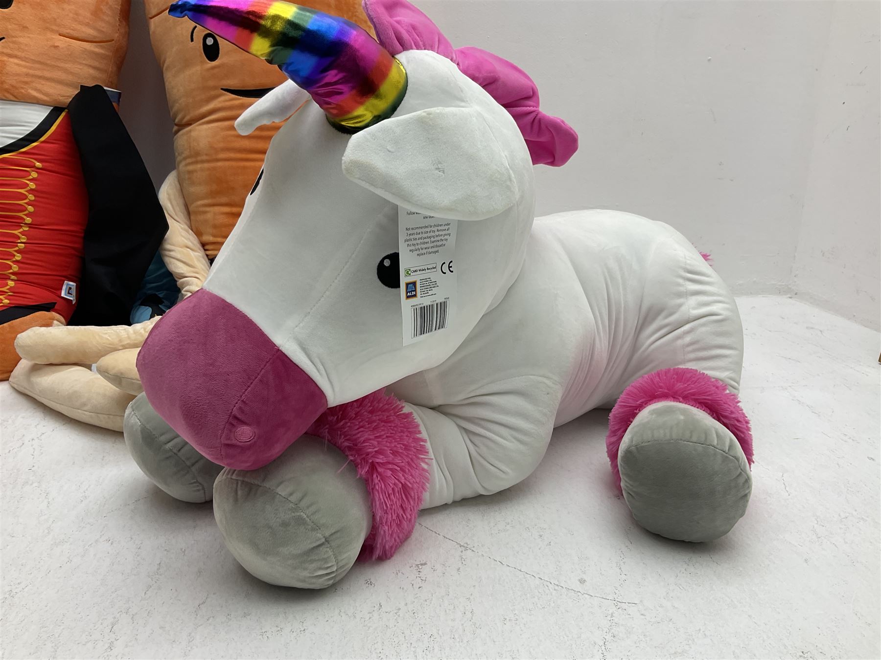 Three large ALDI Kevin carrots and giant unicorn stuffed toy together with quantity of smaller carro - Image 4 of 7