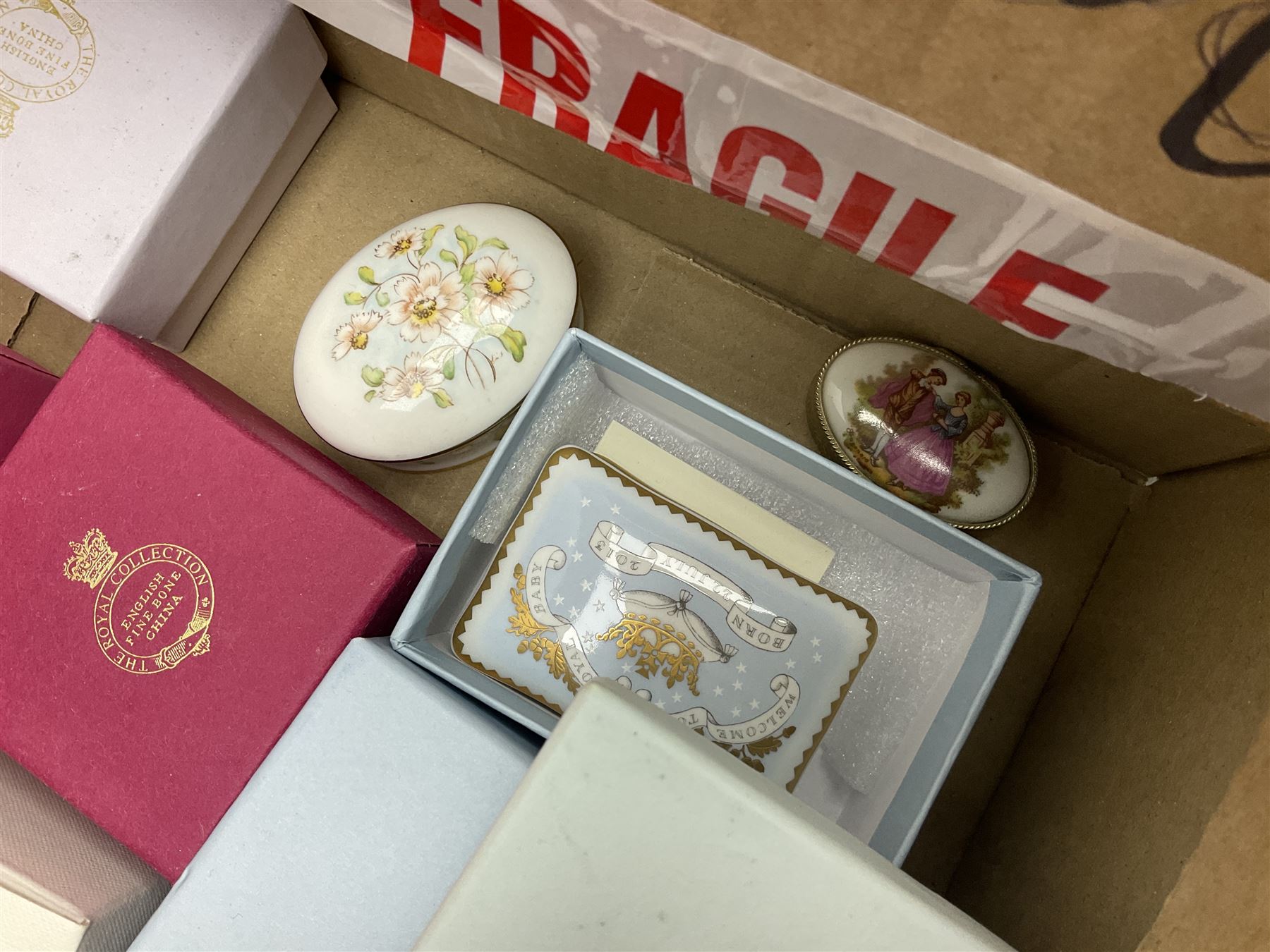 Collection of boxed Royal Collection lidded trinket boxes - Image 7 of 8