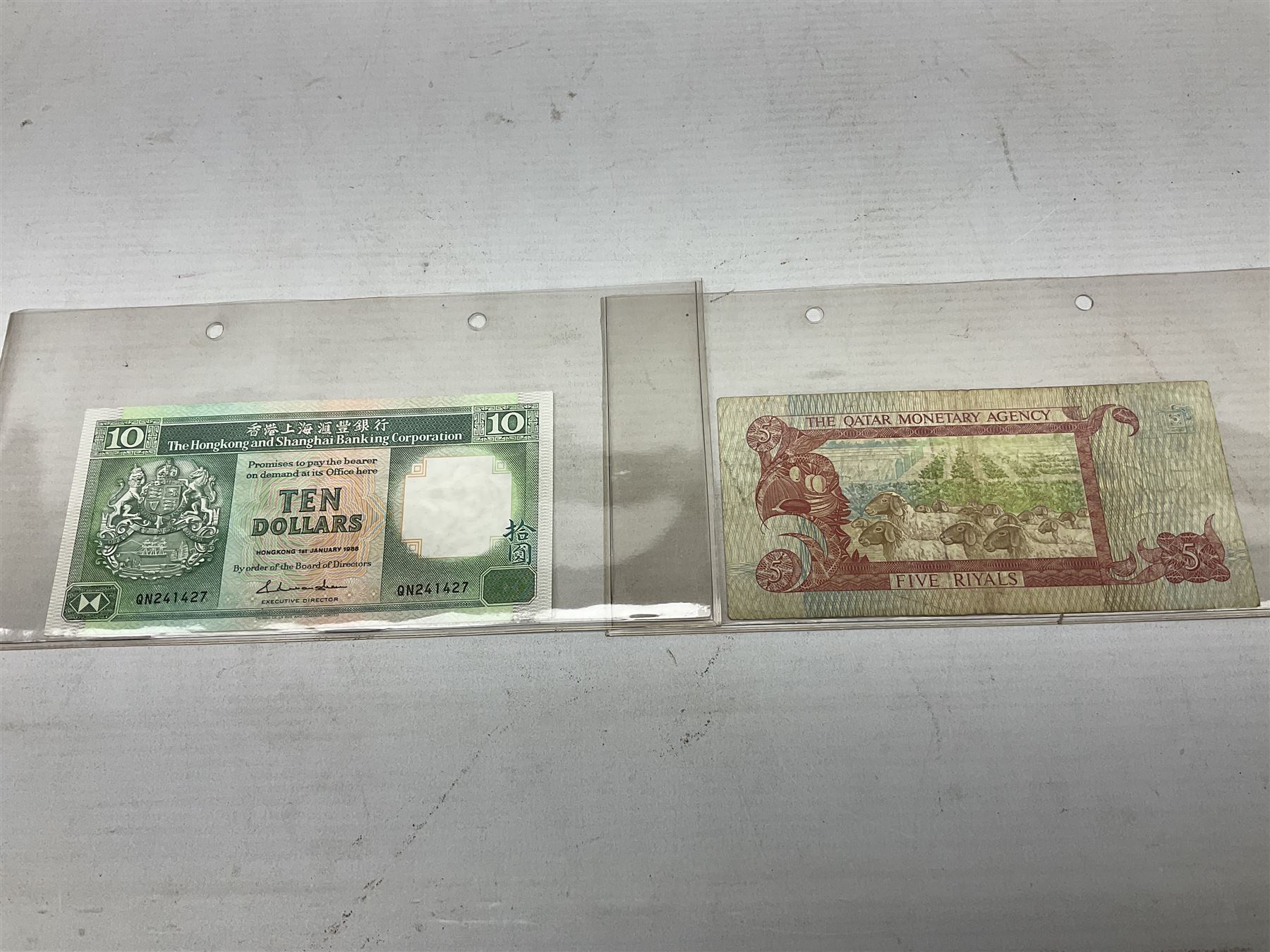 Banknotes - Image 15 of 17