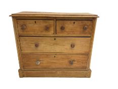 Late 19th century pine chest
