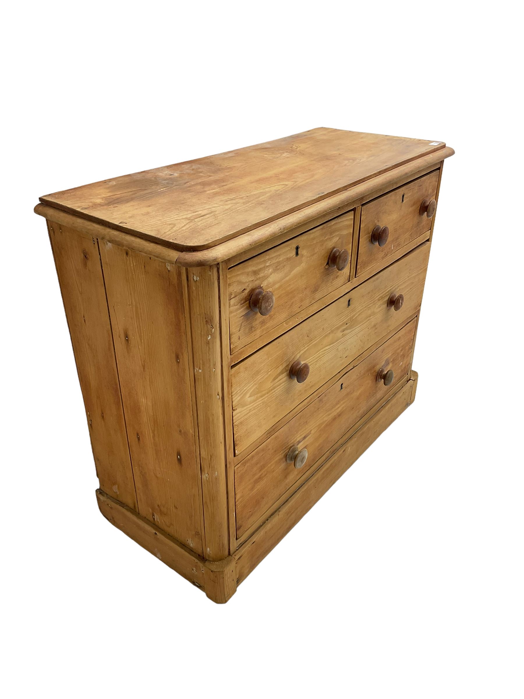 Late 19th century pine chest - Image 4 of 6