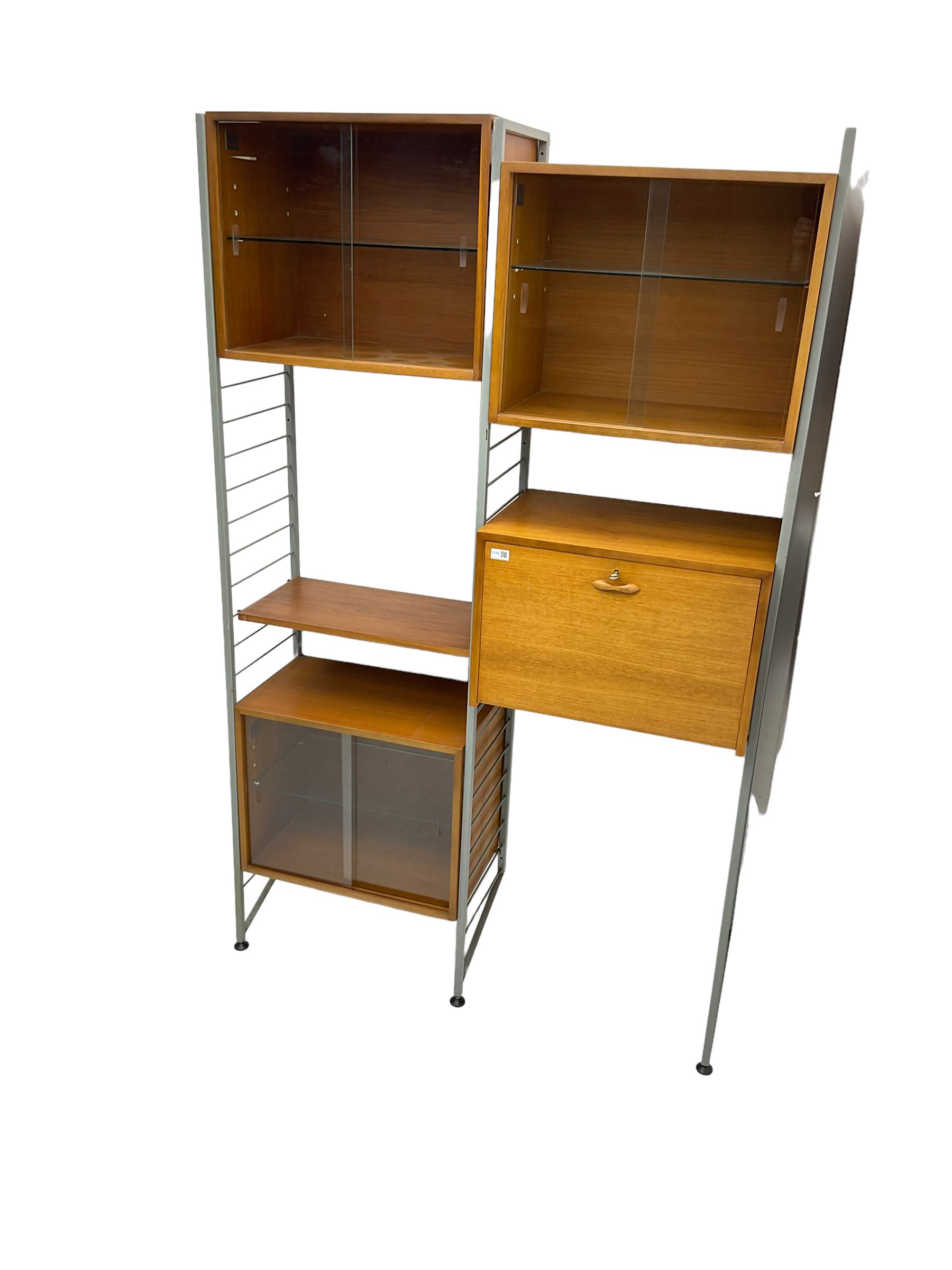 Ladderax - modular bookcase - Image 3 of 8