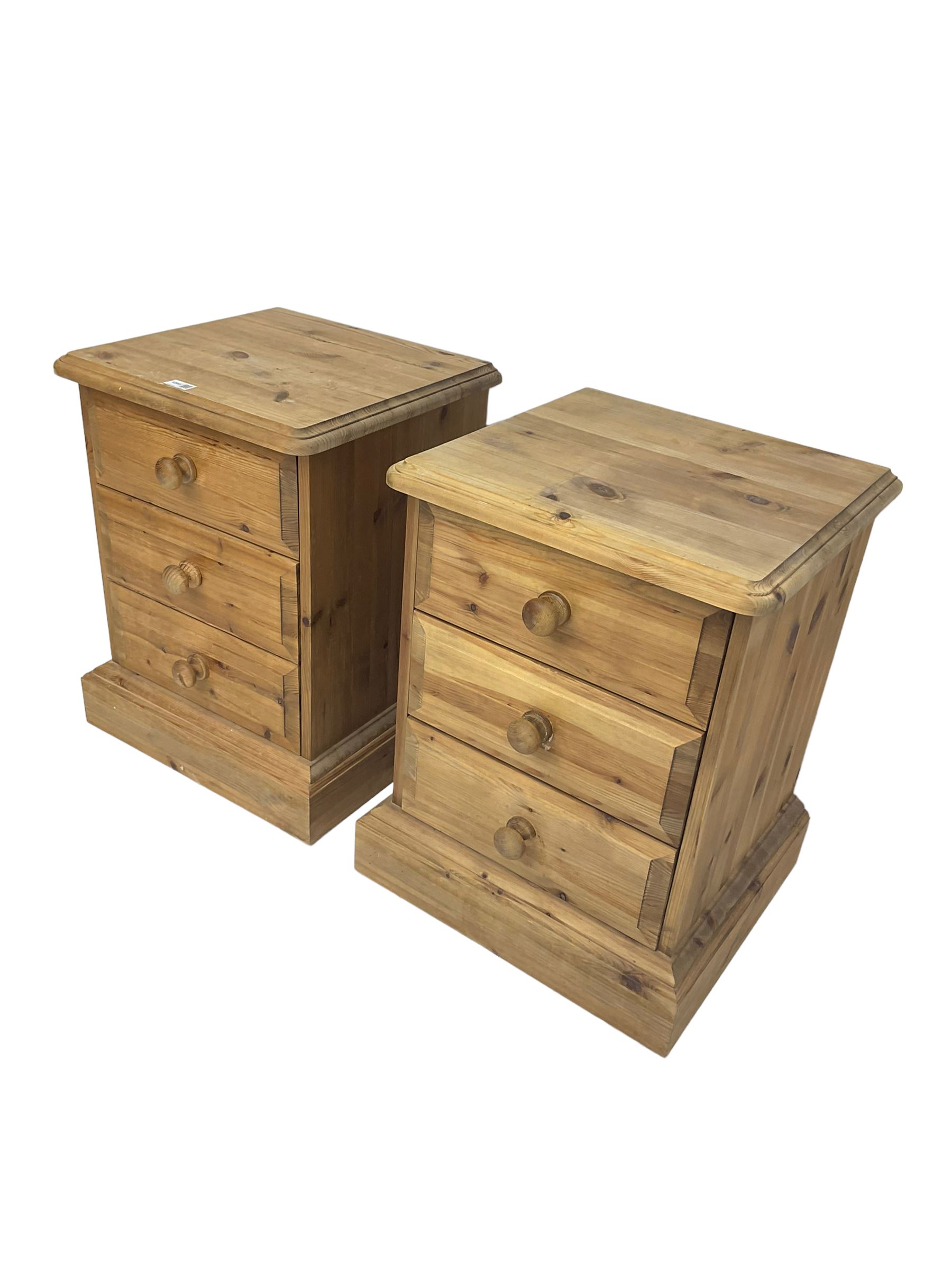 Pair pine bedside chests - Image 5 of 5