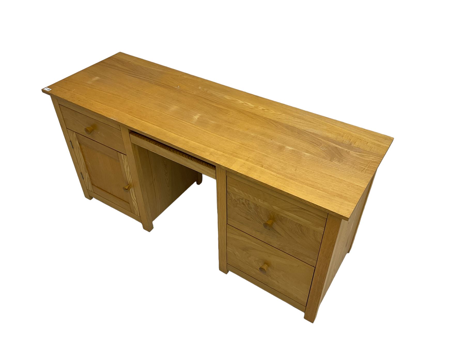 Solid ash twin pedestal desk - Image 3 of 6