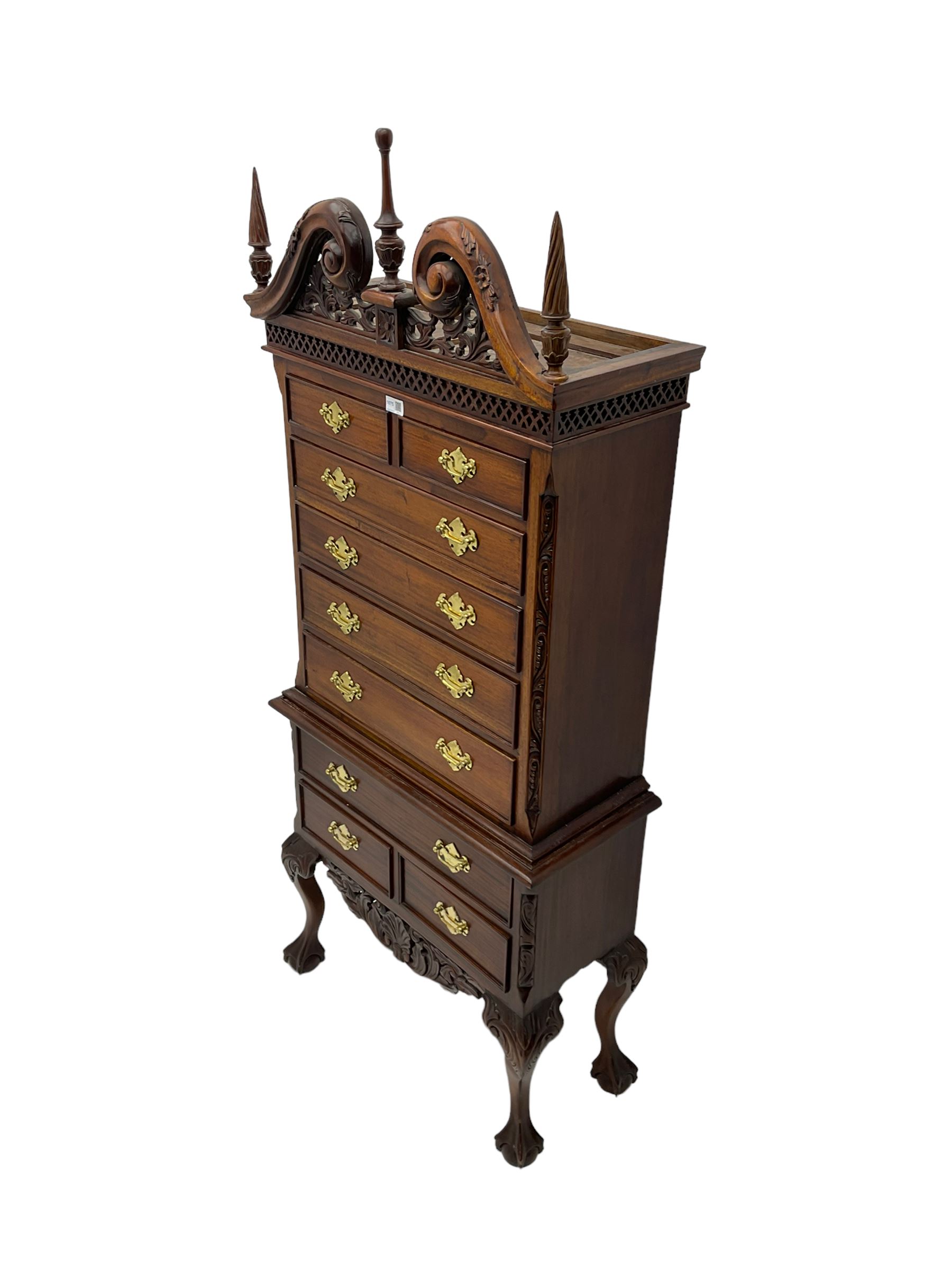 Chippendale style mahogany finish chest on chest - Image 6 of 6