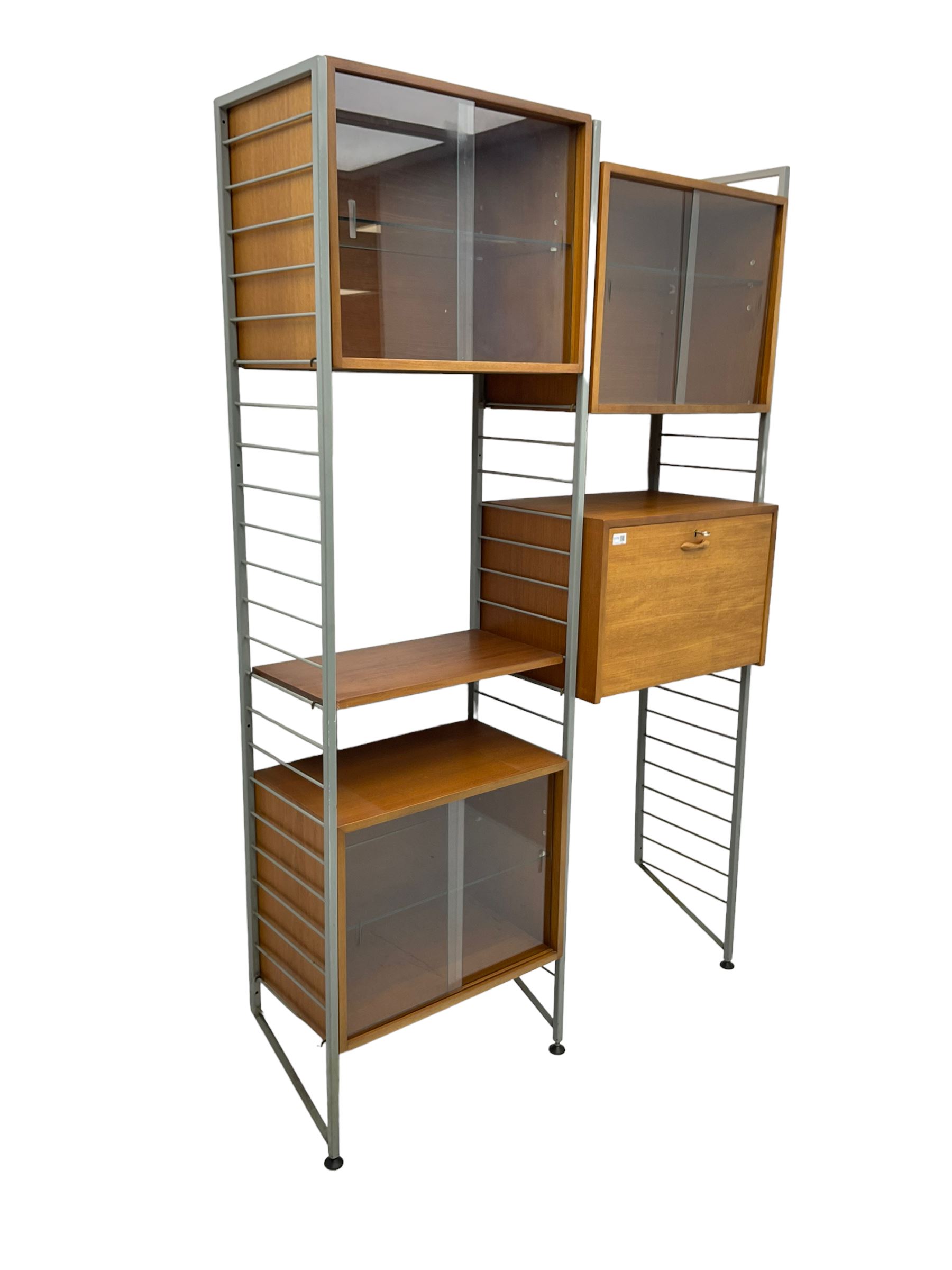 Ladderax - modular bookcase - Image 4 of 8