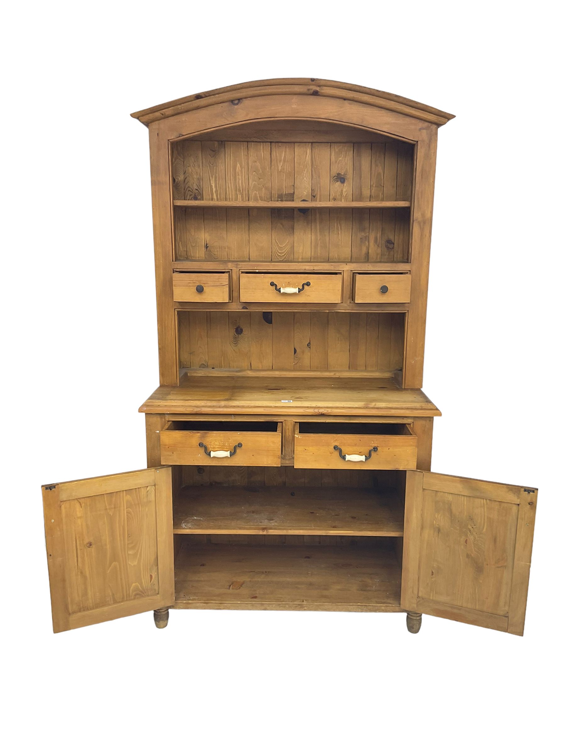 Pine farmhouse style dresser - Image 7 of 7