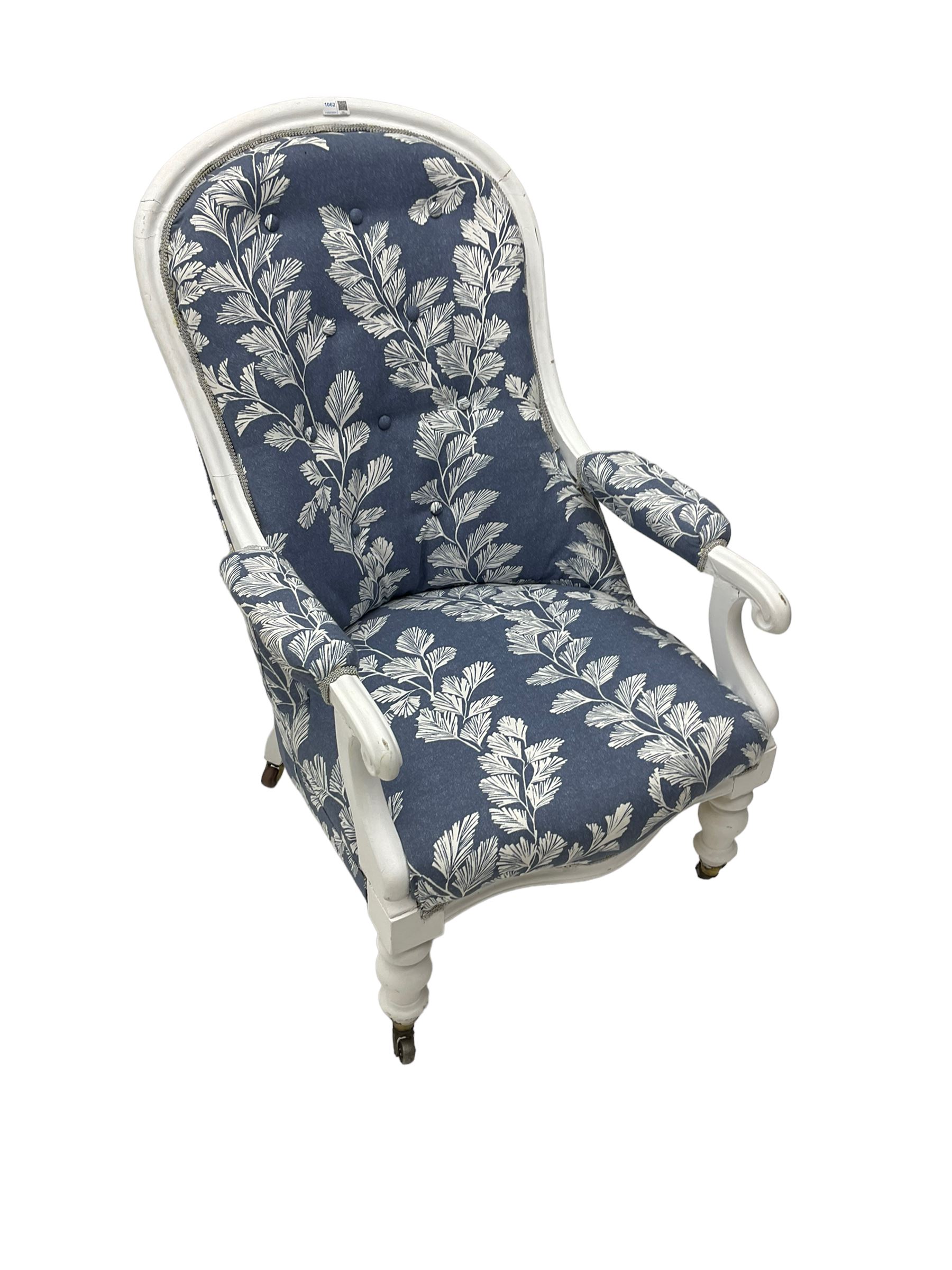 Late 19th century white painted armchair - Image 3 of 6