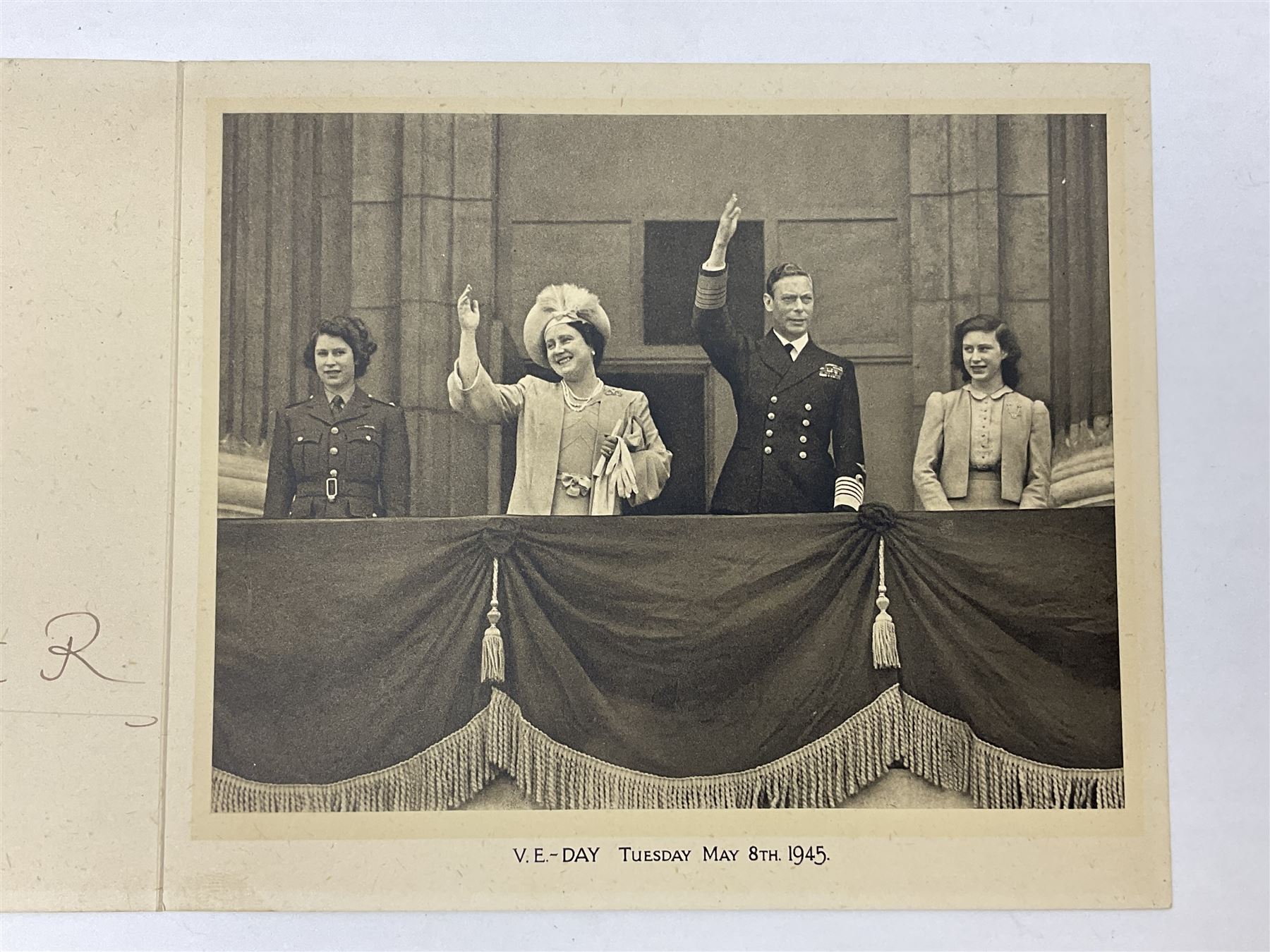 King George VI and Queen Elizabeth - signed 1945 Christmas card with gilt embossed crown to cover - Image 4 of 8